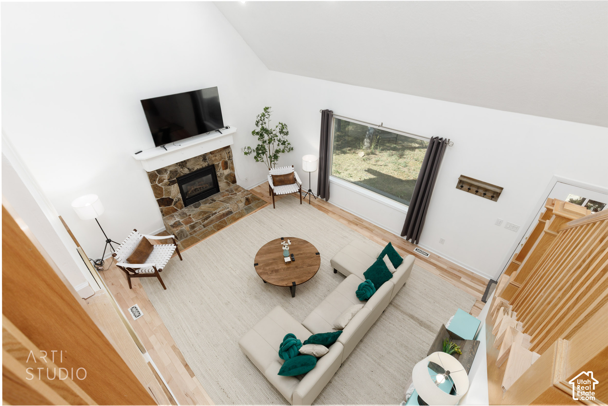 main property photo 33