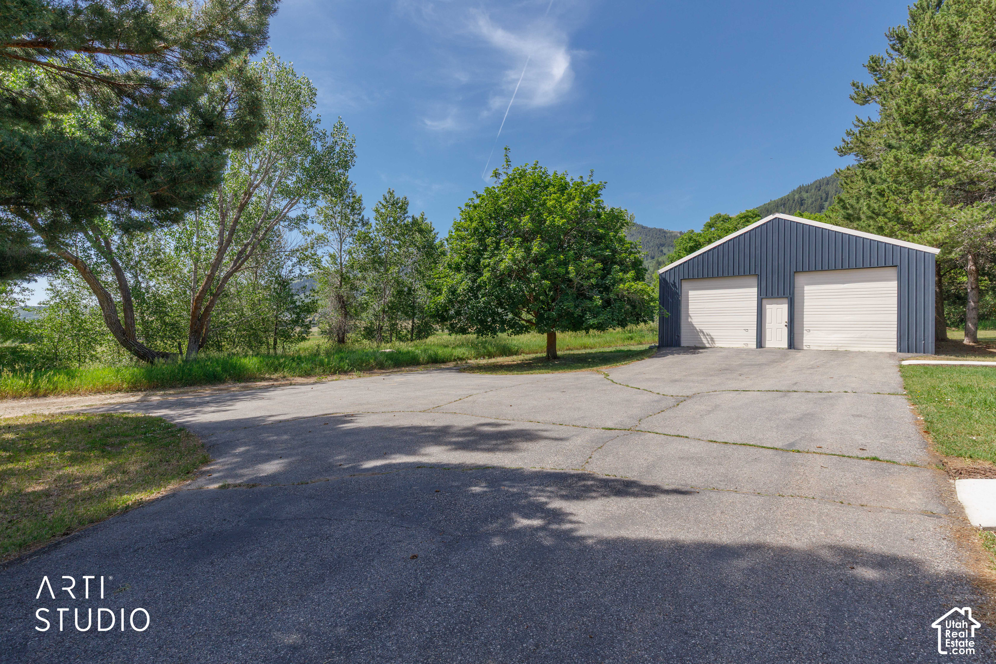 main property photo 39