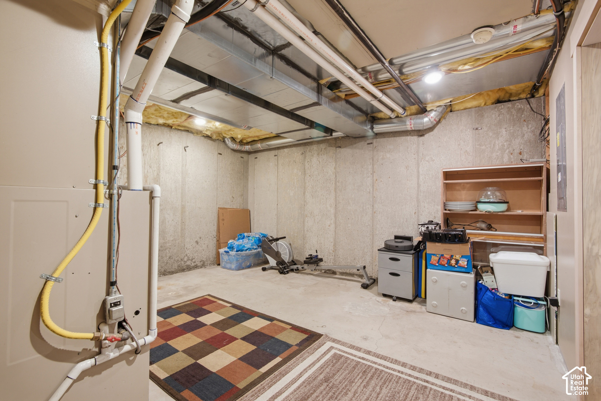 main property photo 28