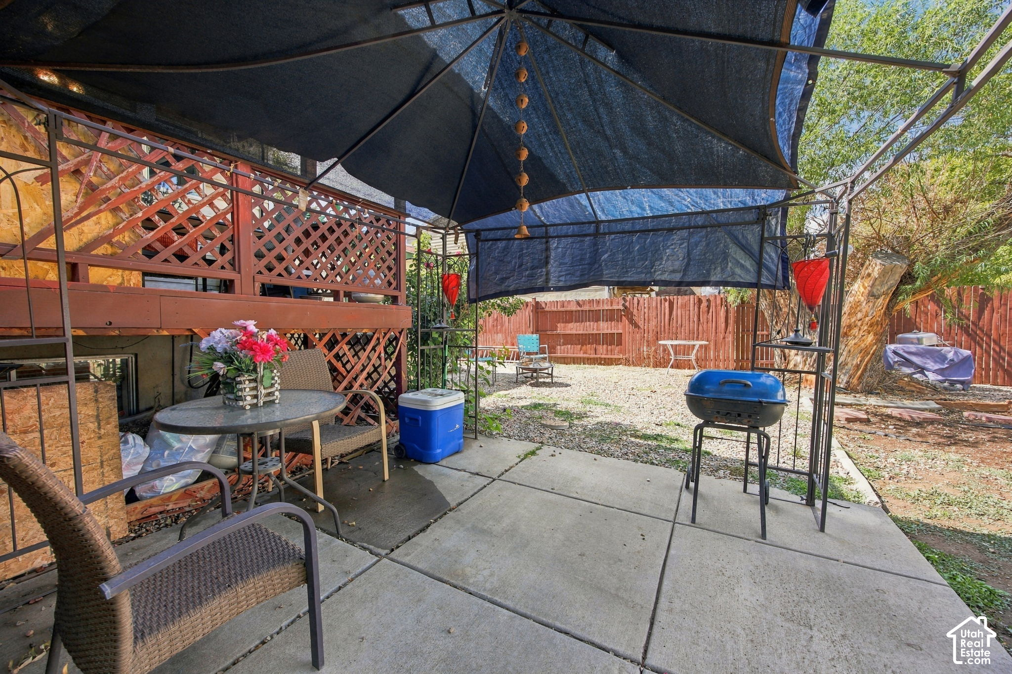 main property photo 20