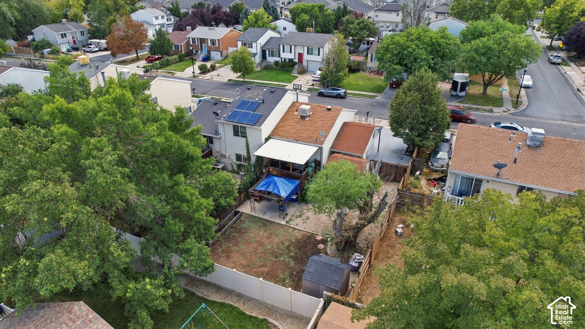 main property photo 23