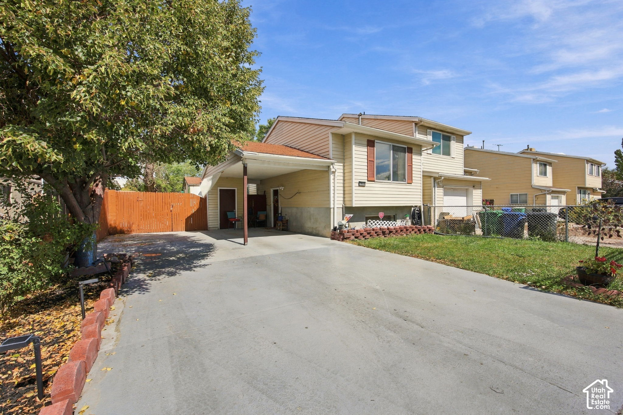 main property photo 26
