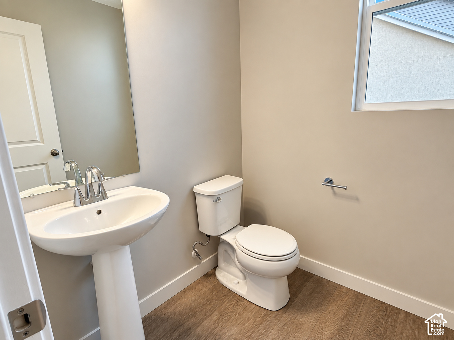 main property photo 13