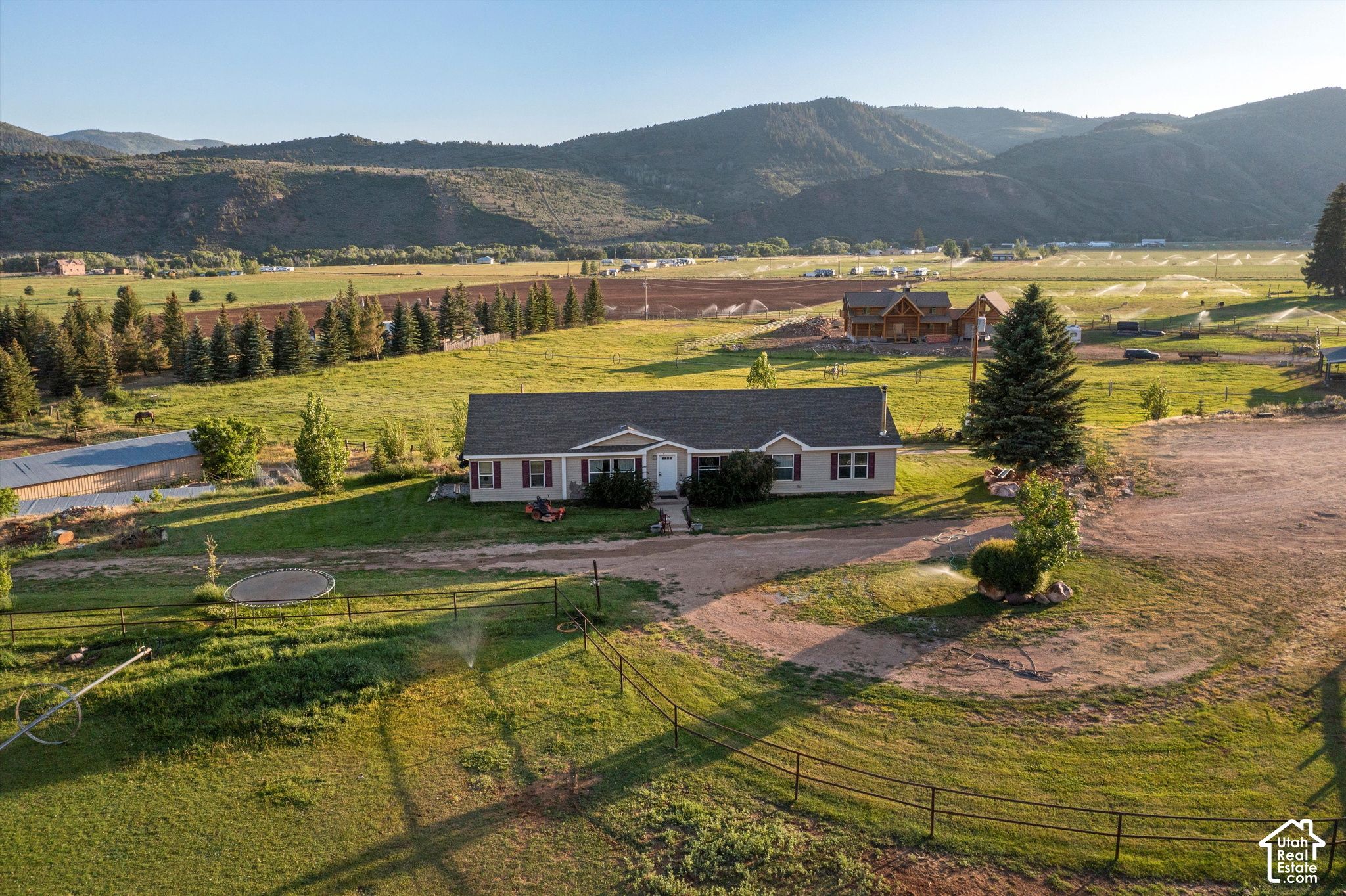 main property photo 17