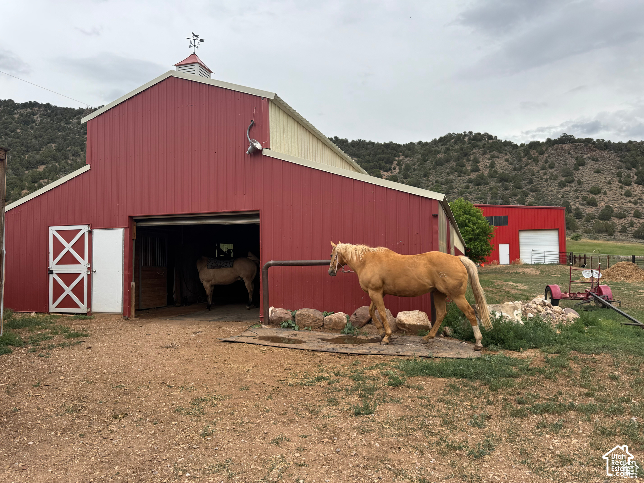 main property photo 35