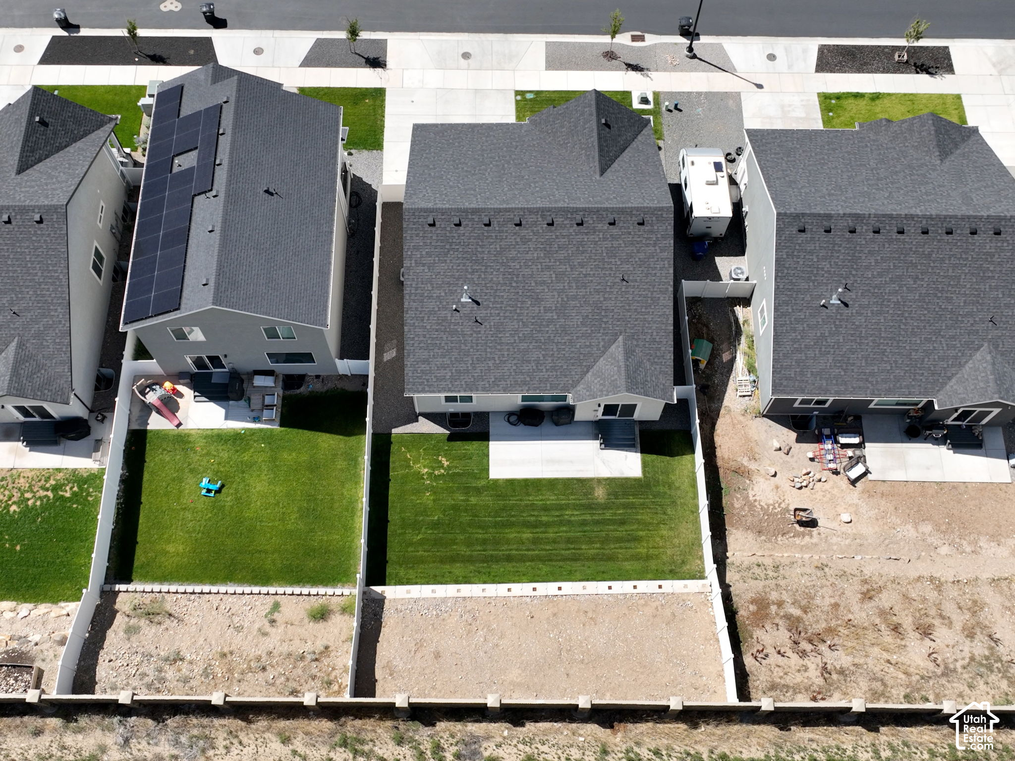 main property photo 45