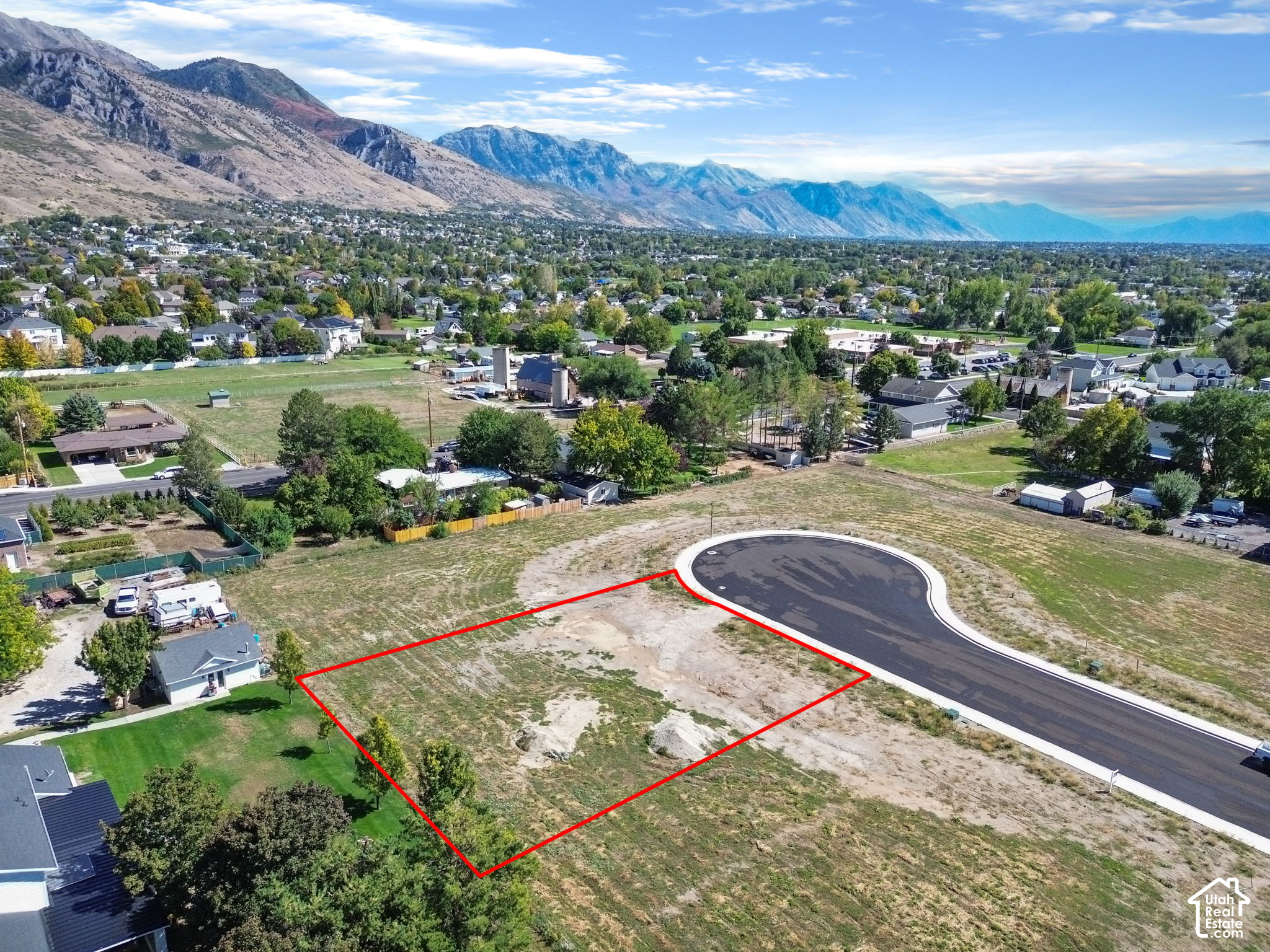 main property photo 6