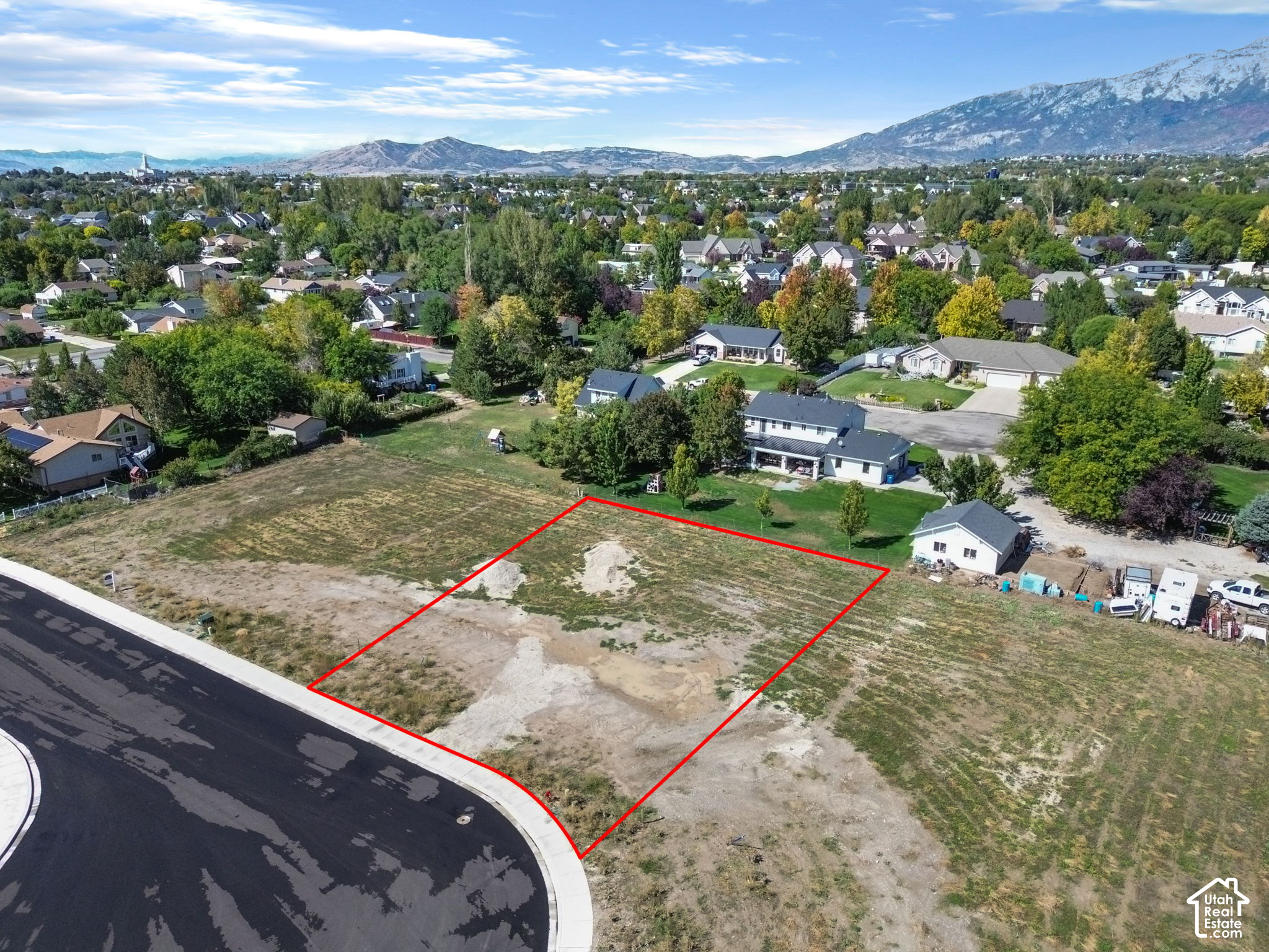 main property photo 8