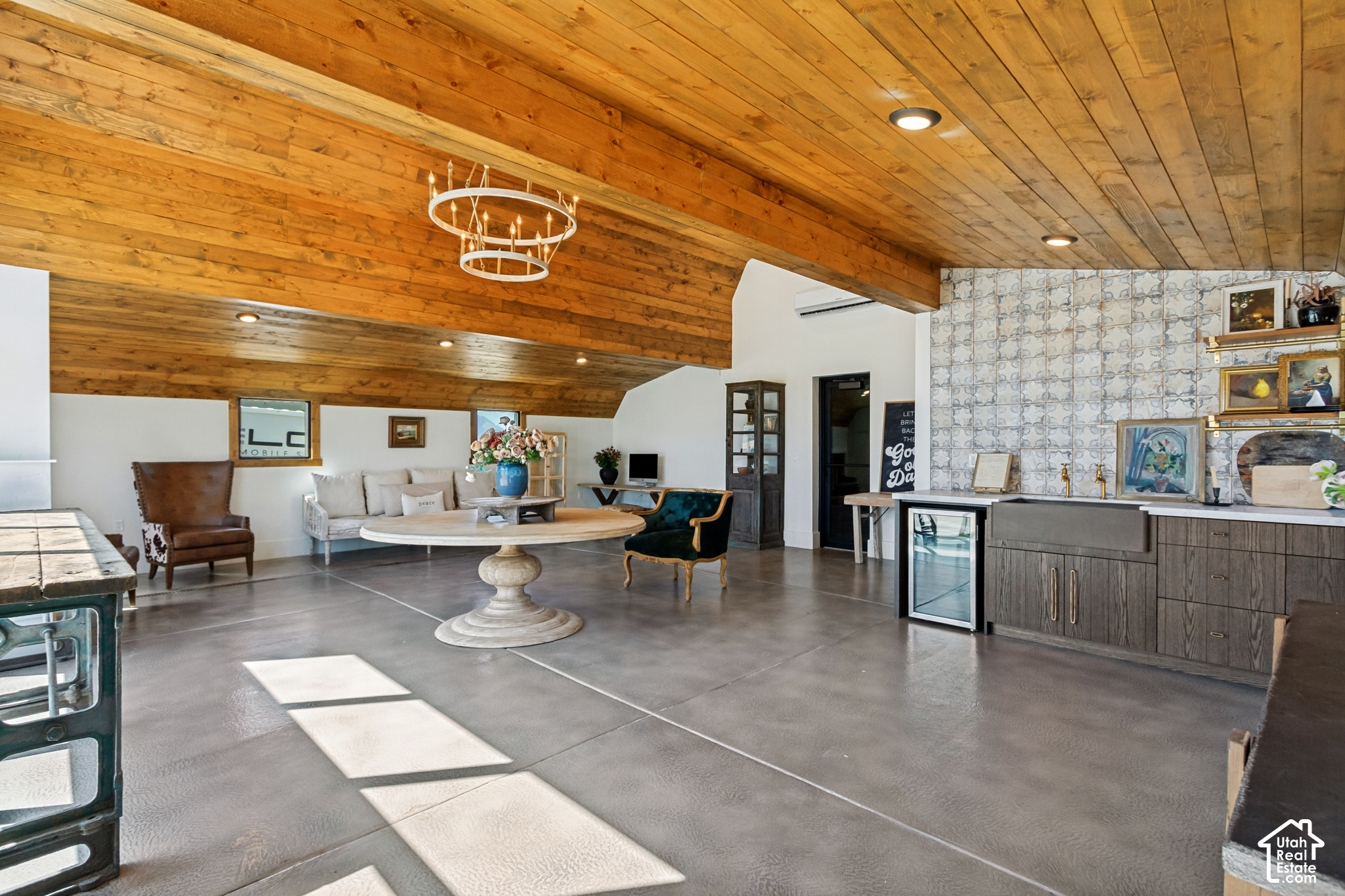 main property photo 67