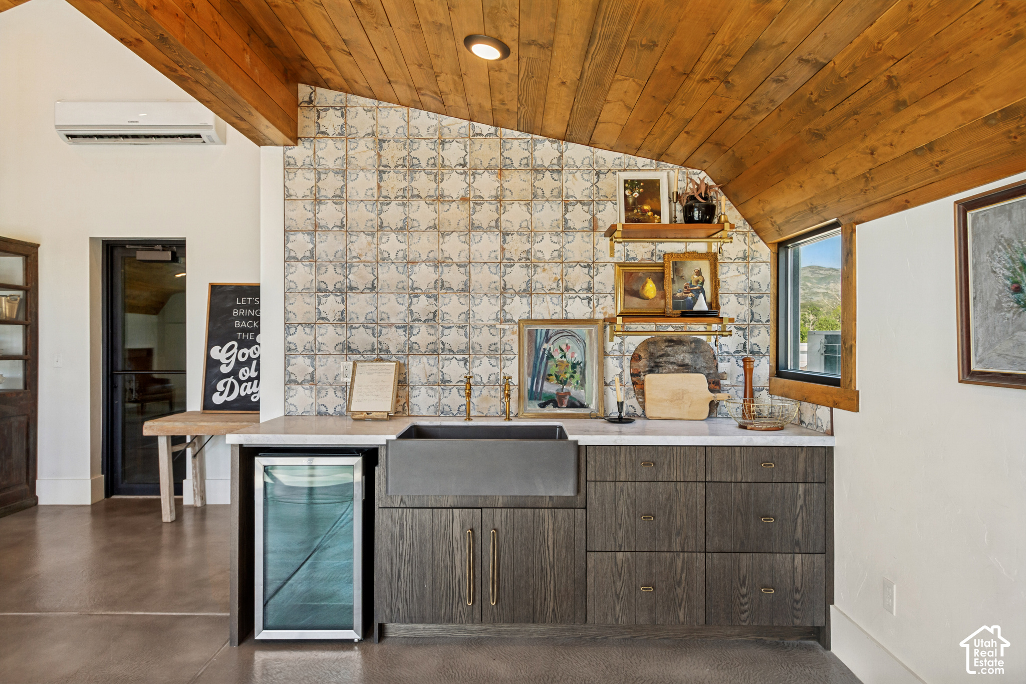 main property photo 68