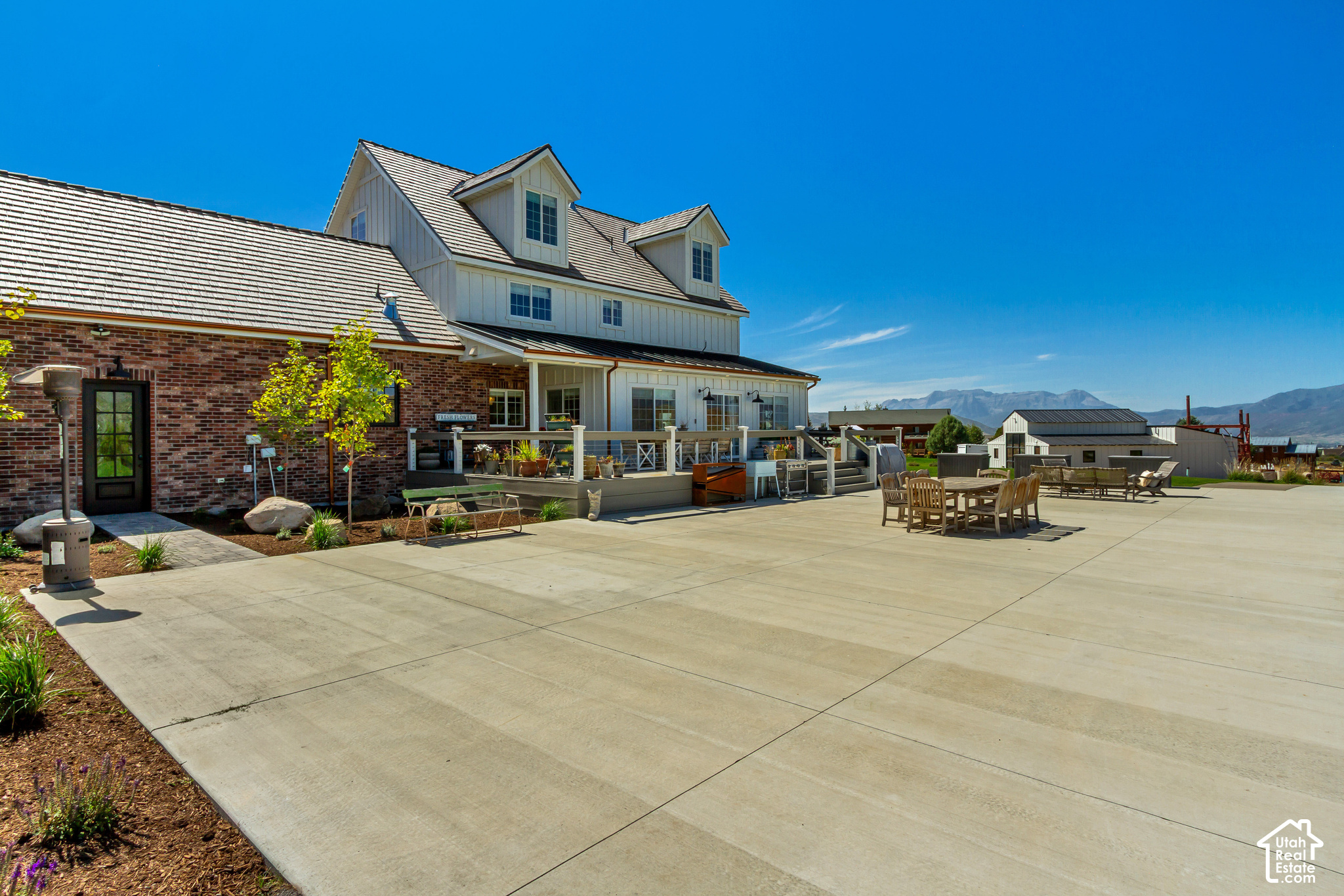 main property photo 72