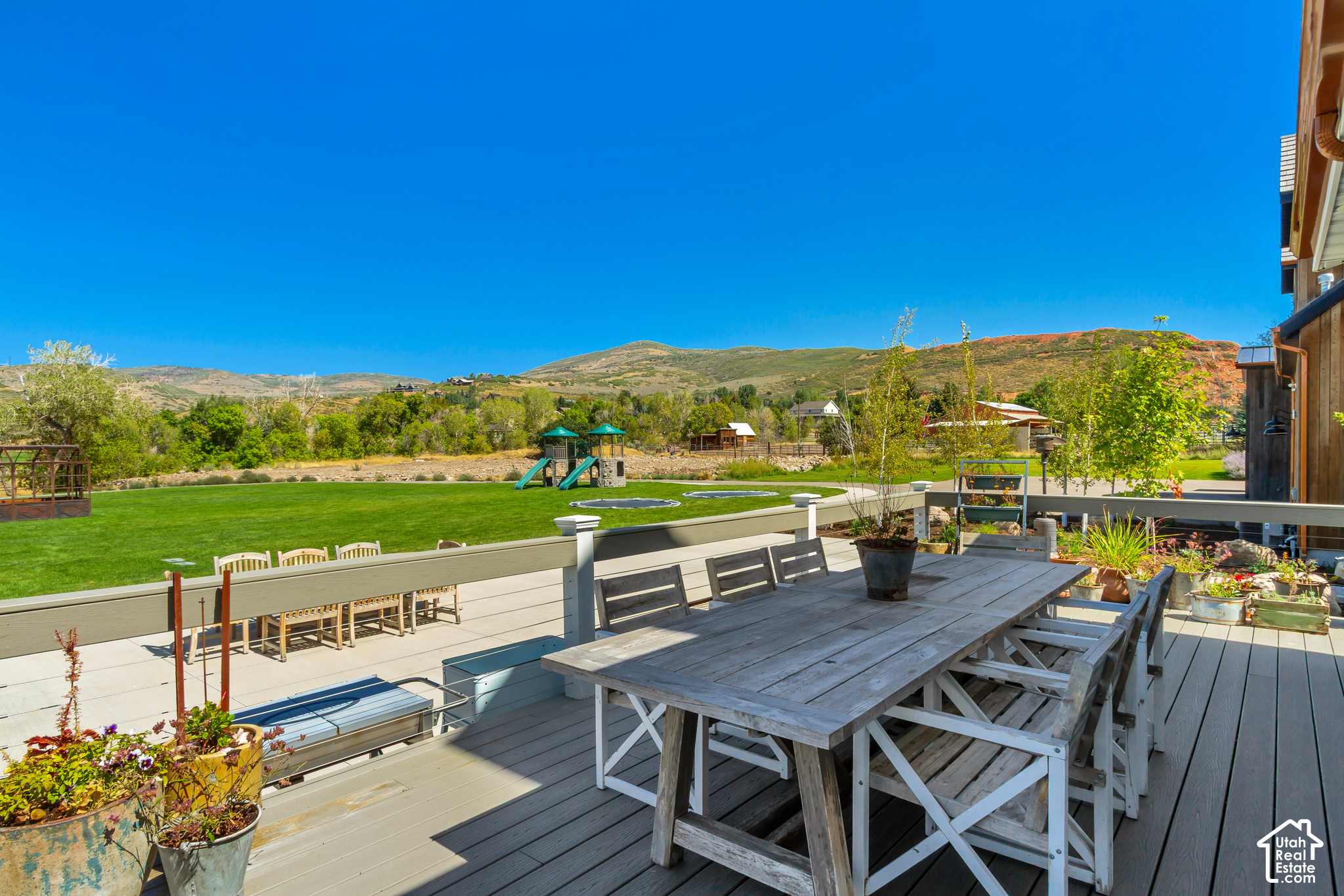 main property photo 75