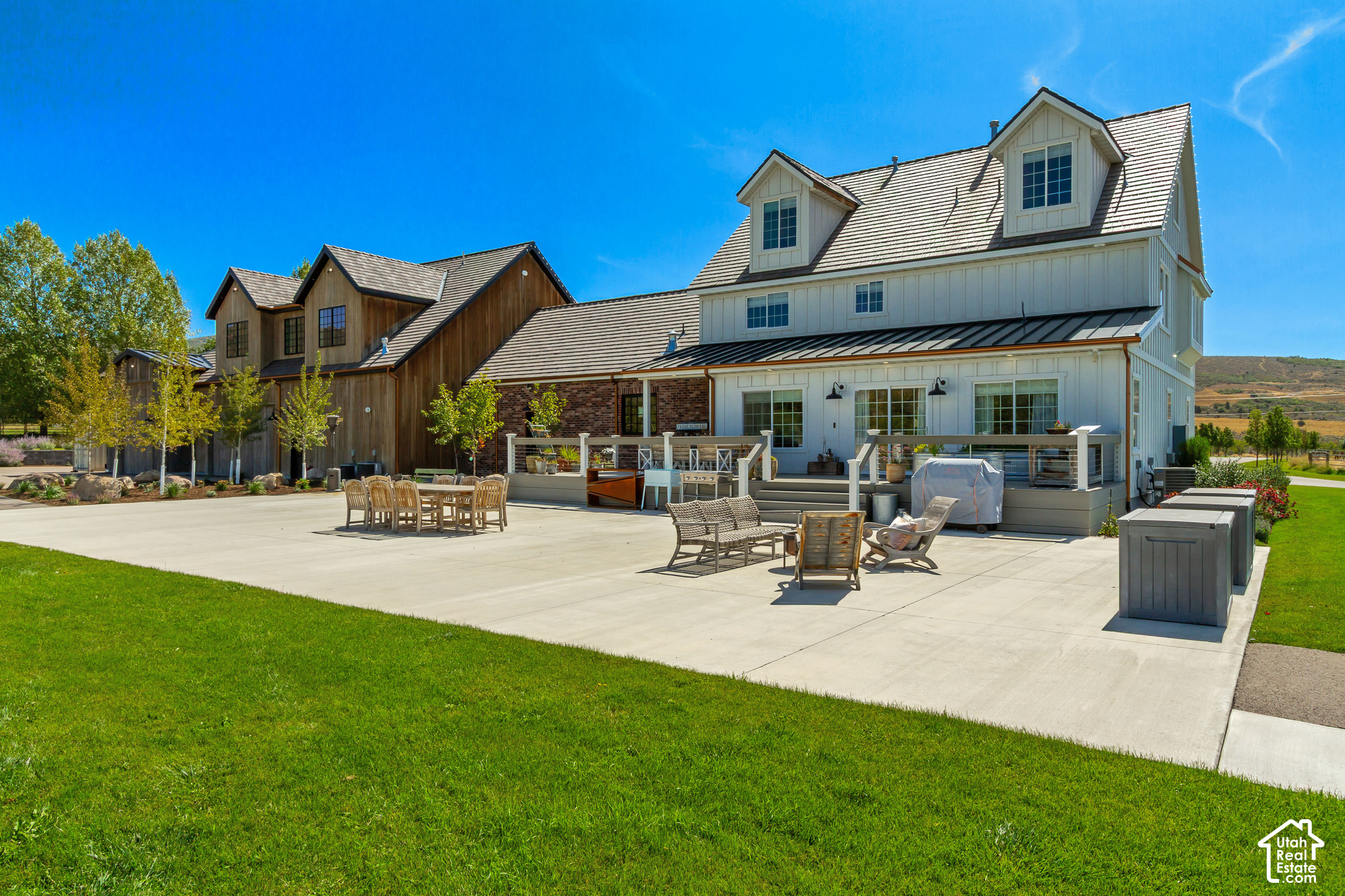 main property photo 76