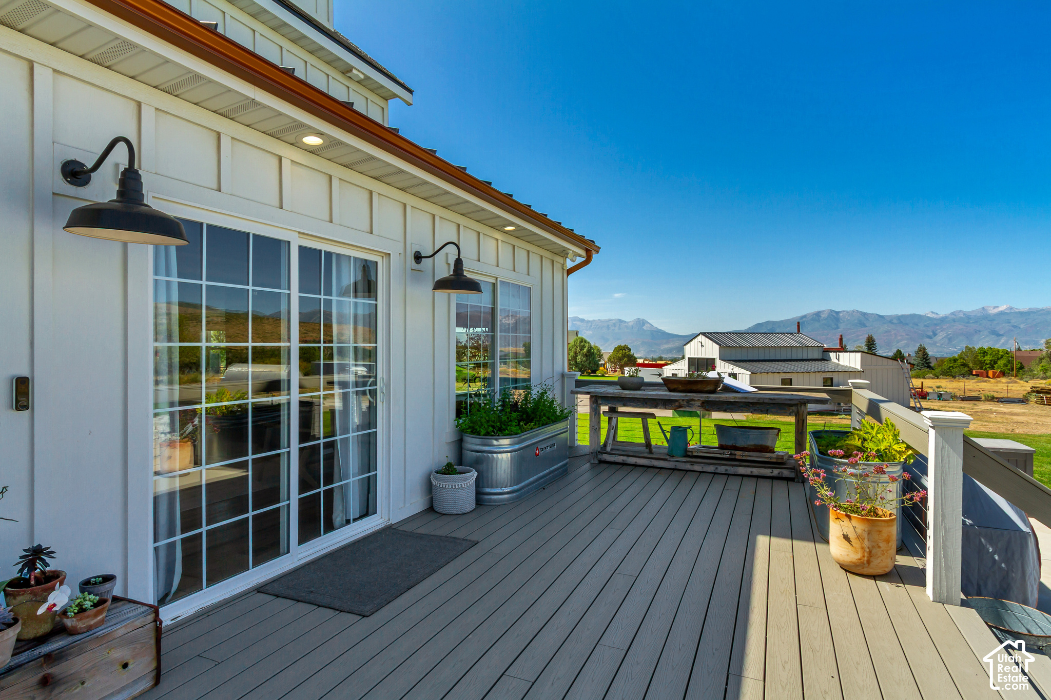 main property photo 78