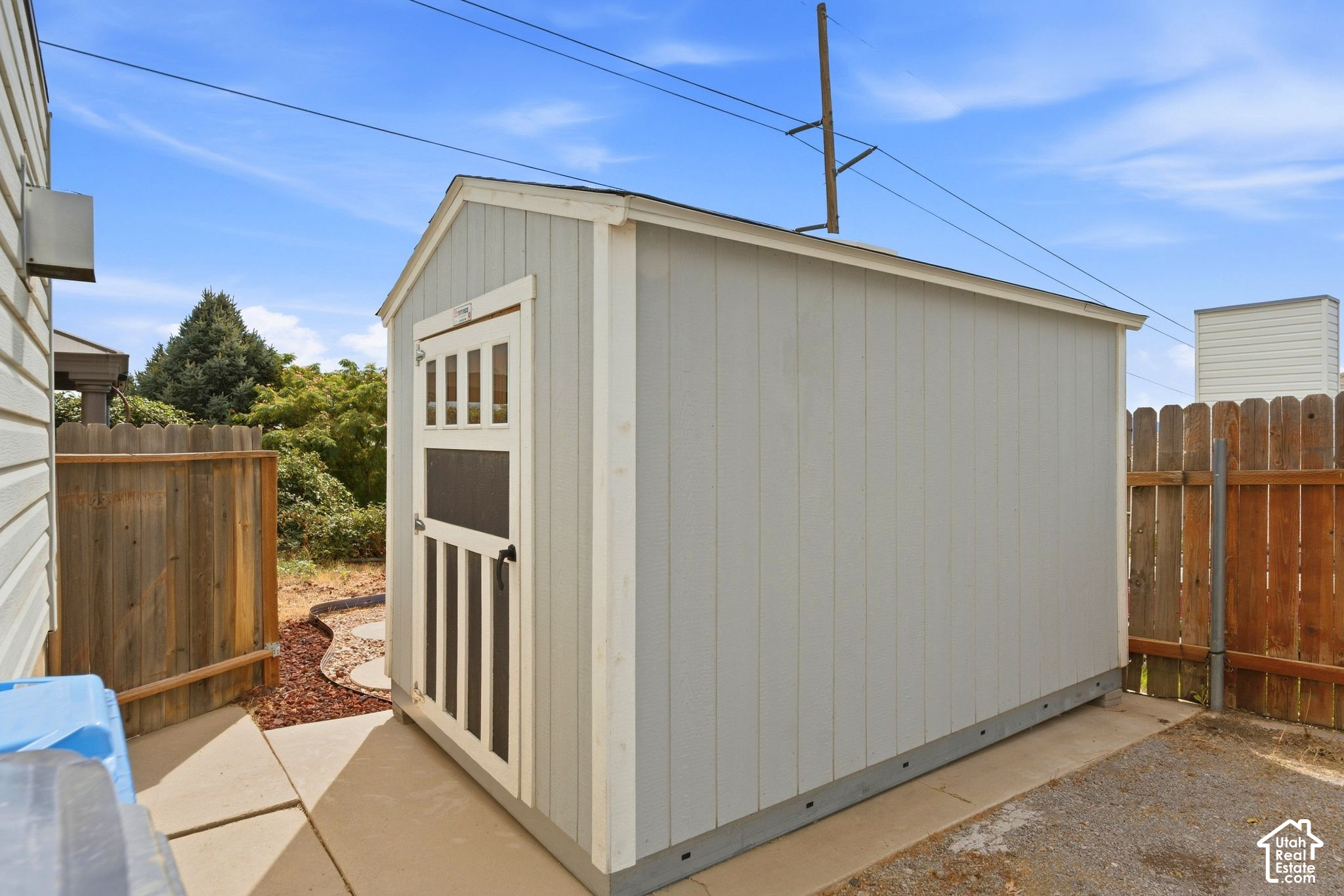 main property photo 75
