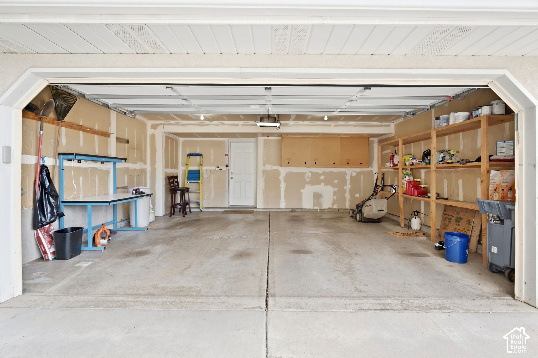 main property photo 79