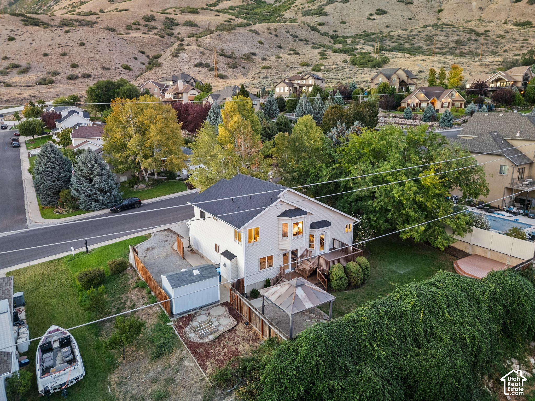 main property photo 90