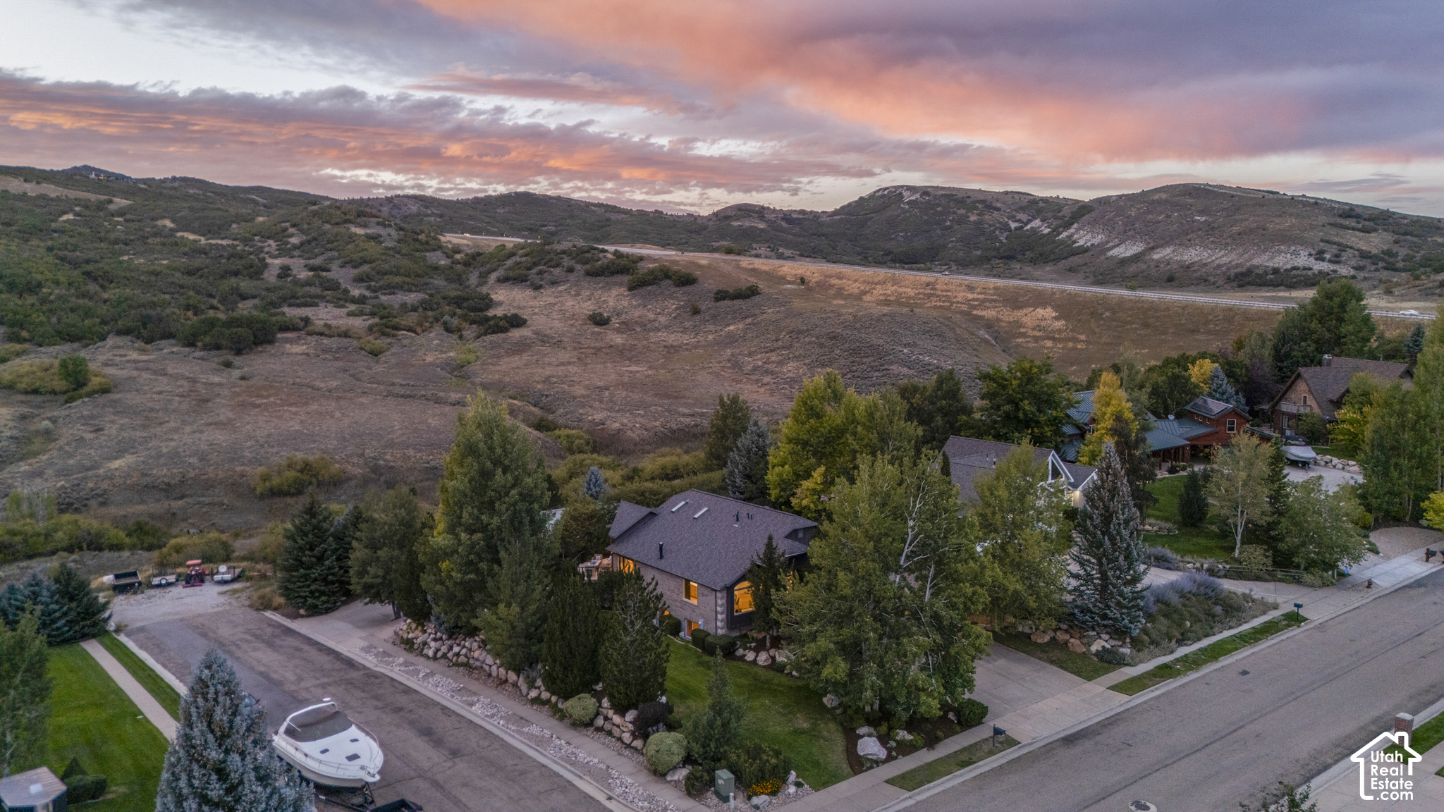 main property photo 88