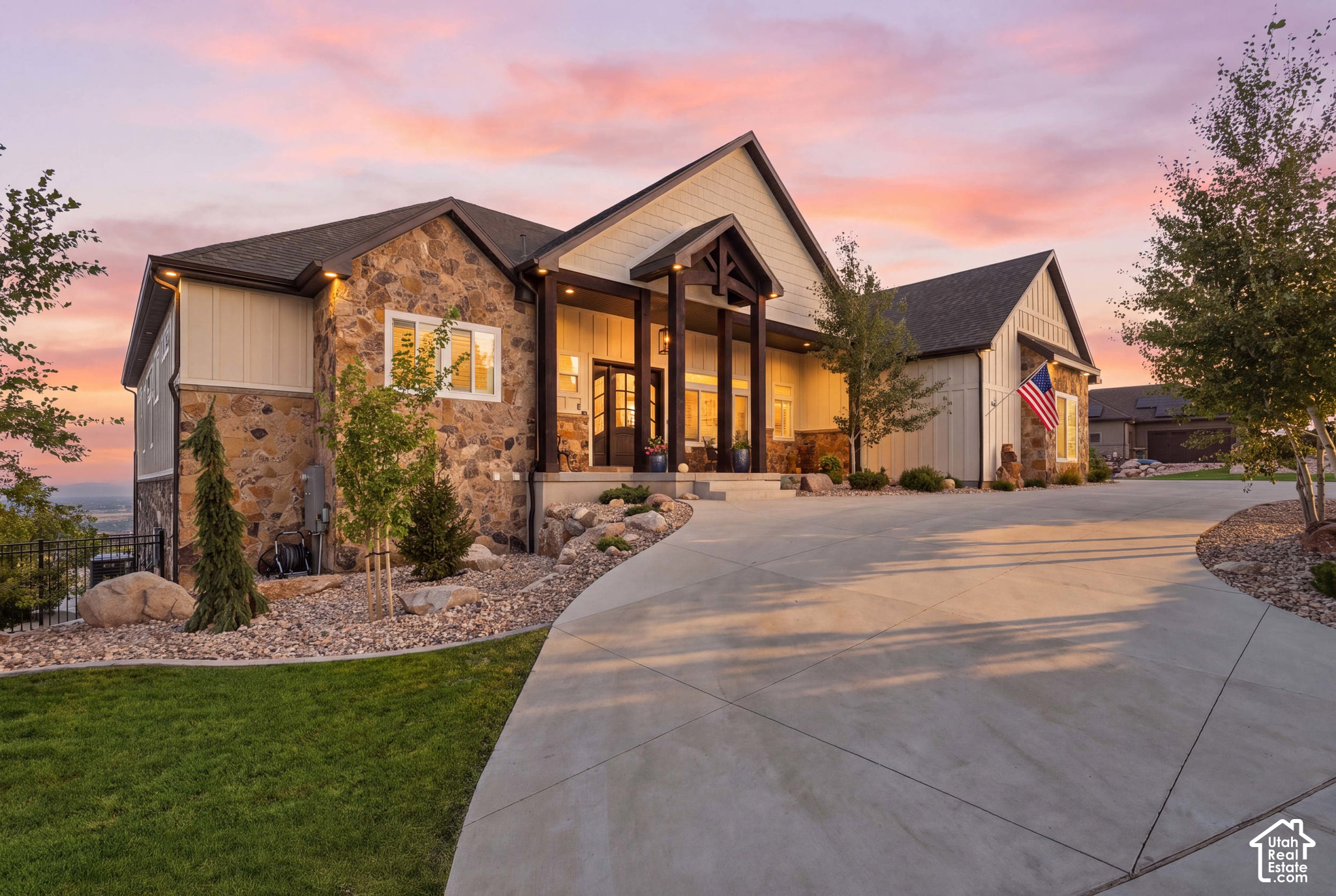 main property photo 4