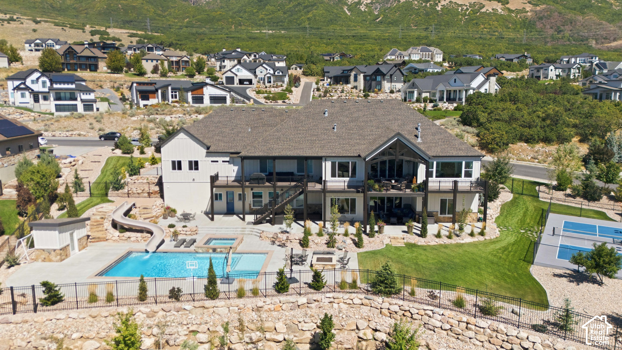 main property photo 79