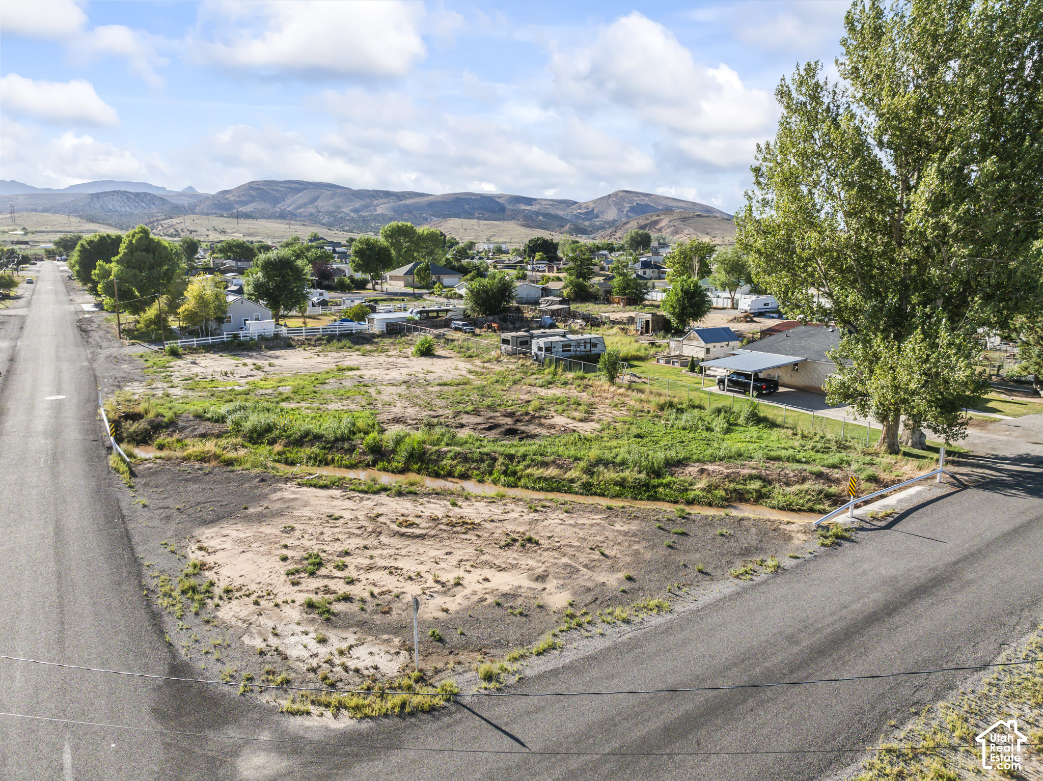 main property photo 19