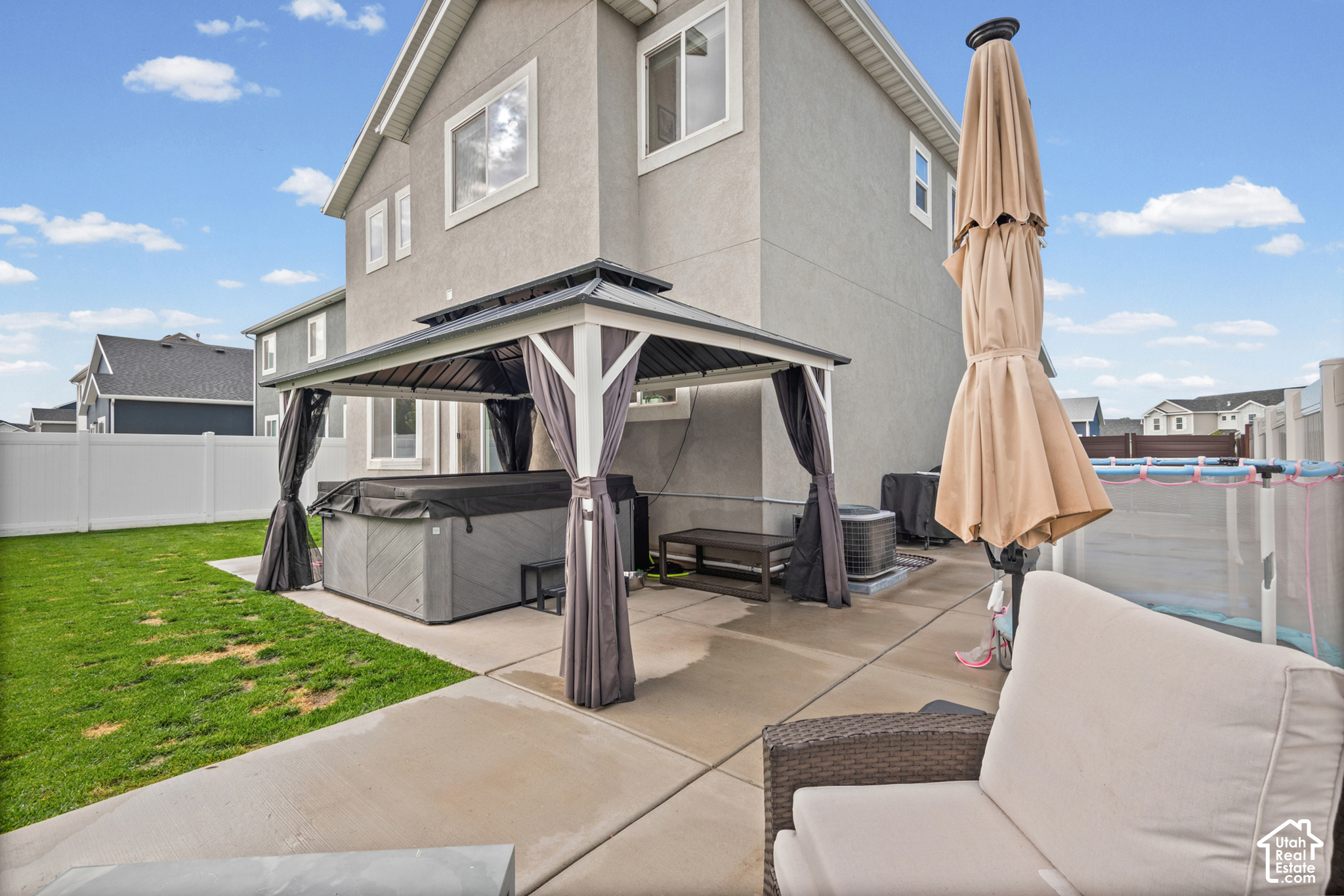 main property photo 39