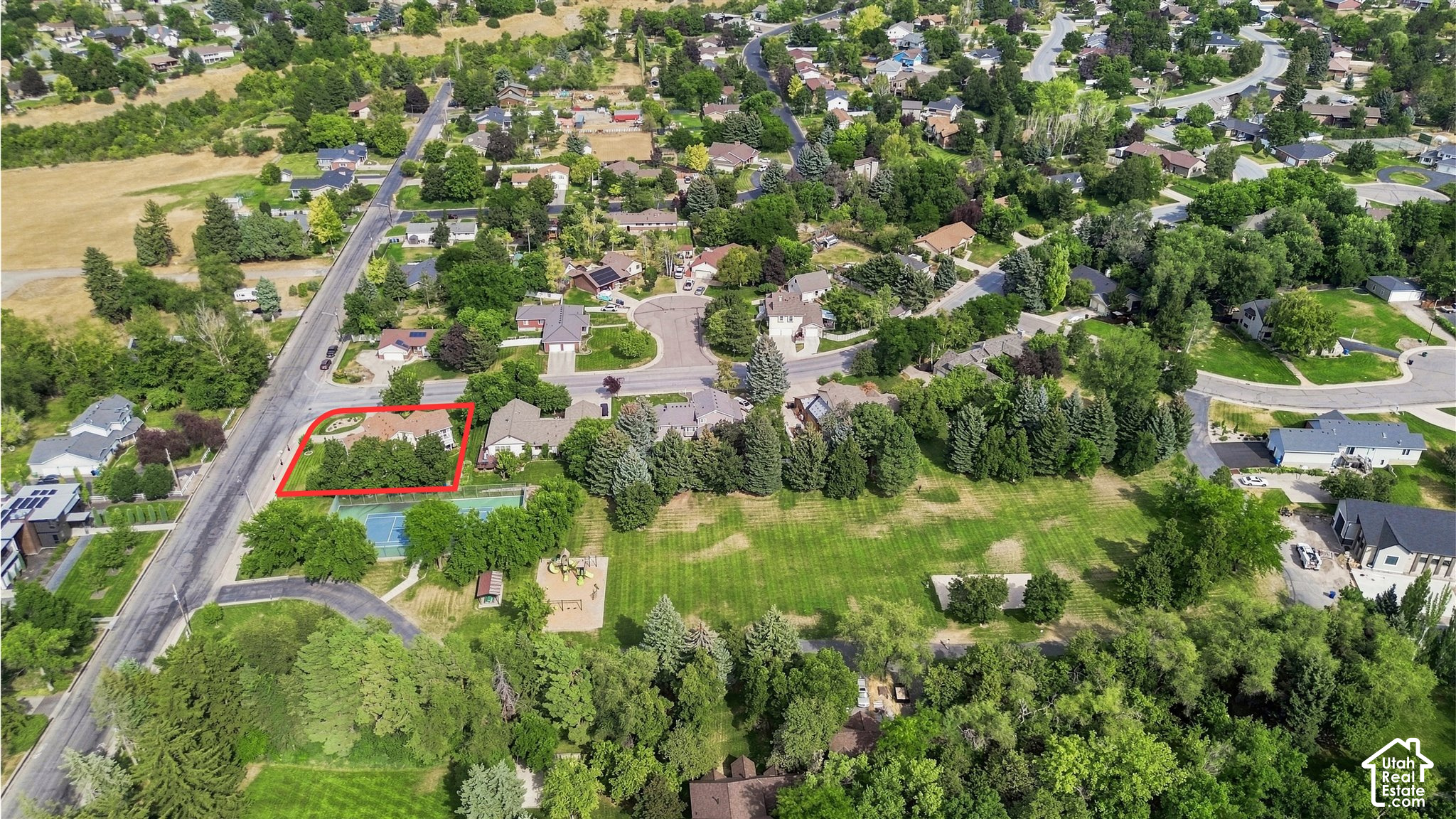 main property photo 35