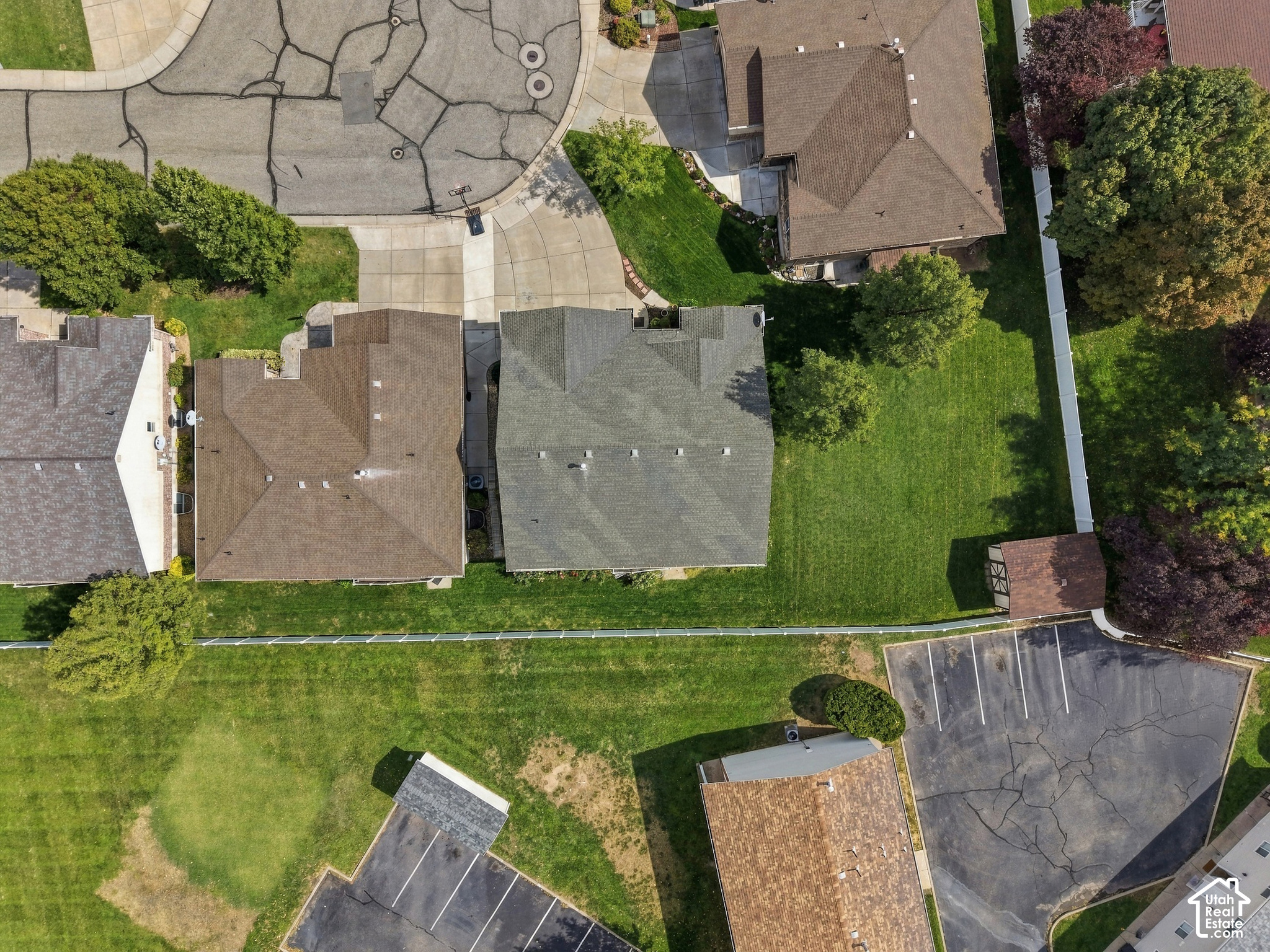 main property photo 35