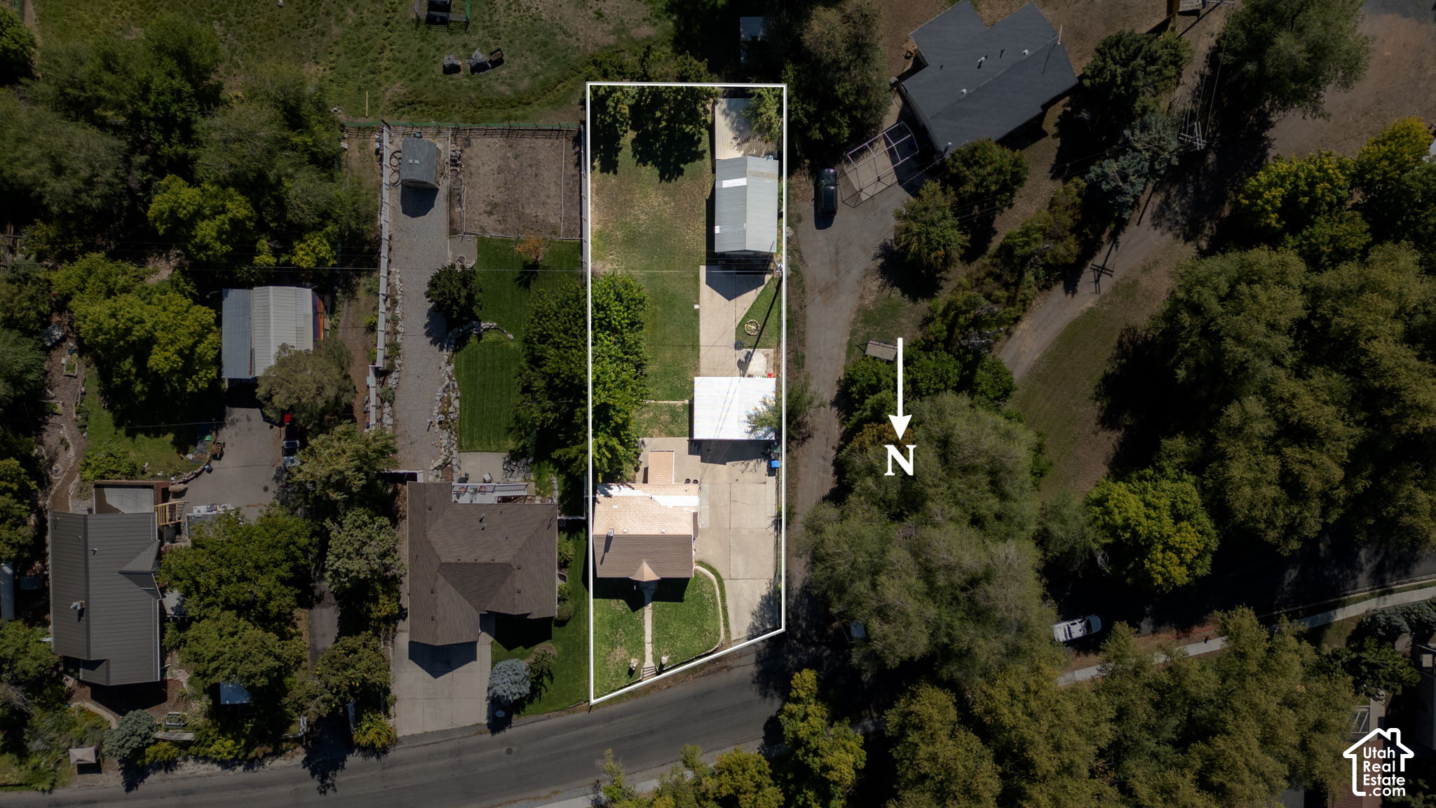 main property photo 35