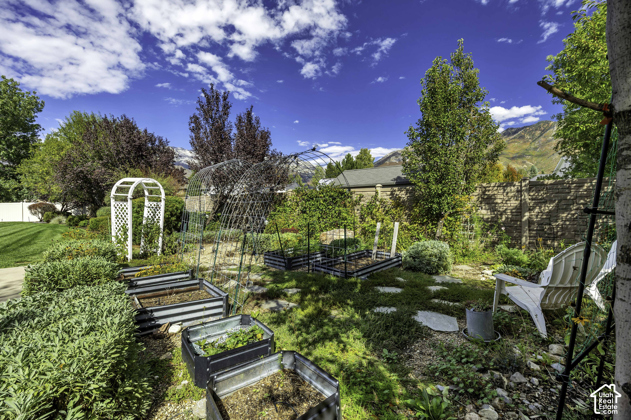 main property photo 54
