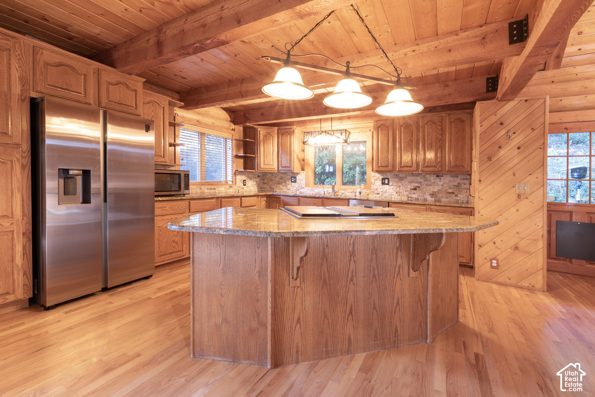 main property photo 10