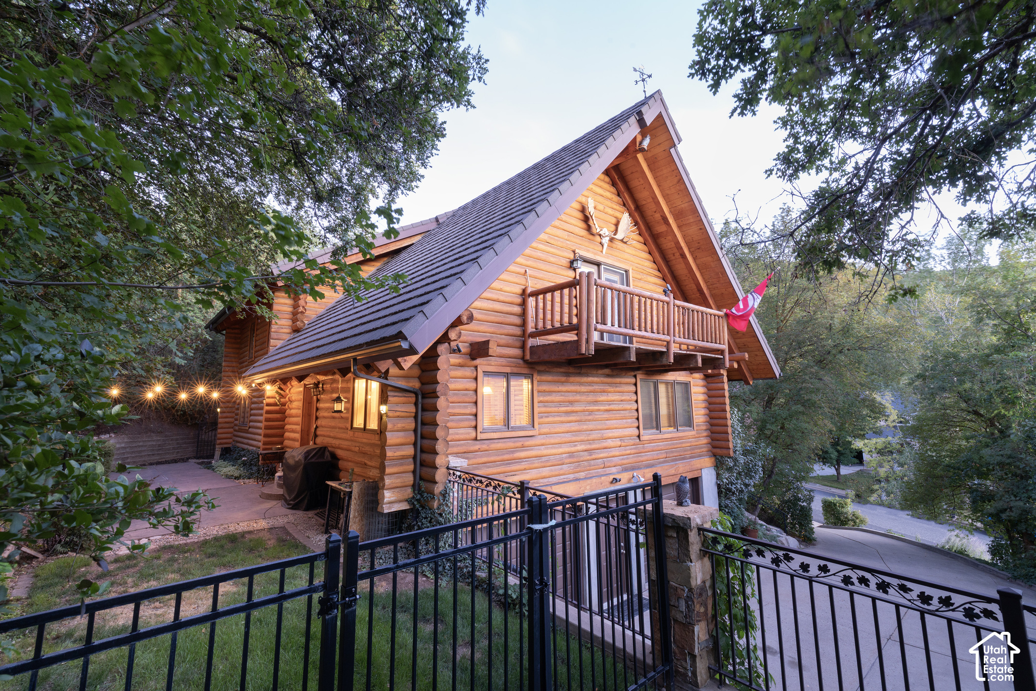 main property photo 38
