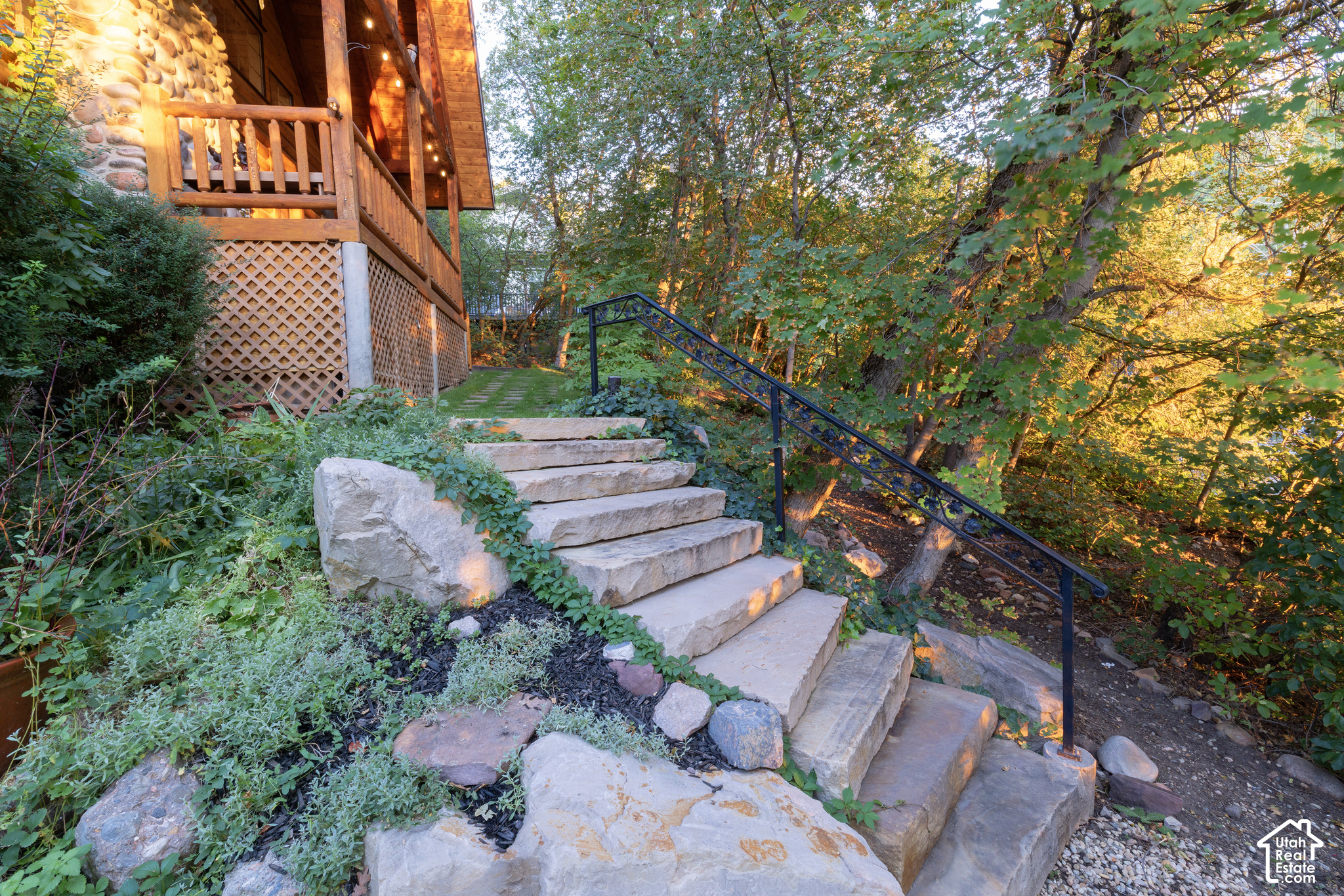 main property photo 40