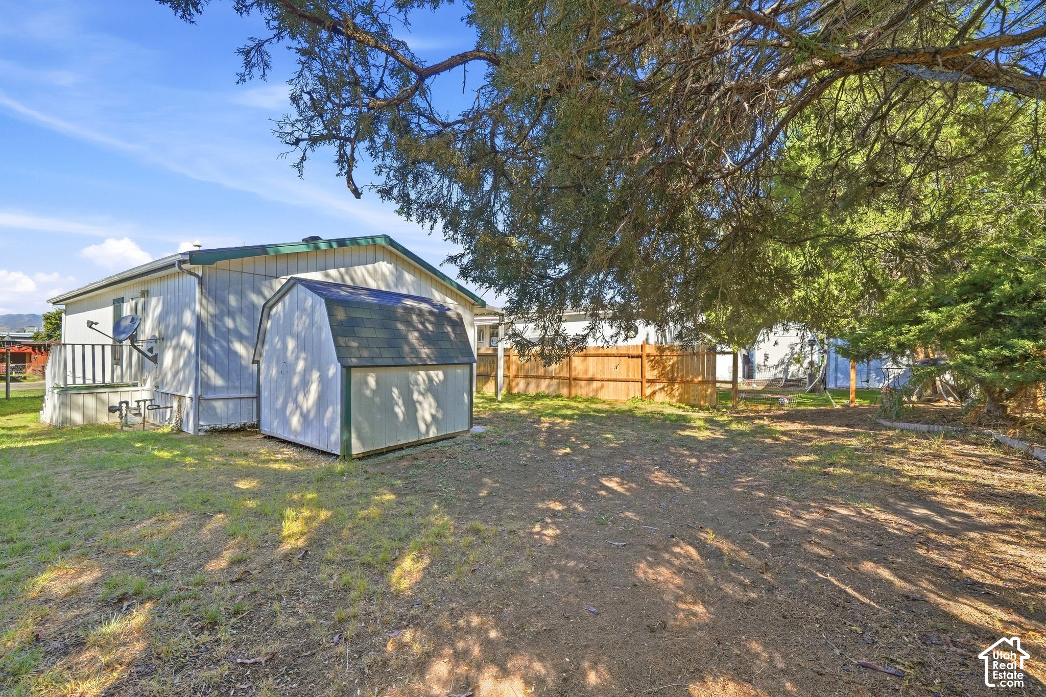 main property photo 16