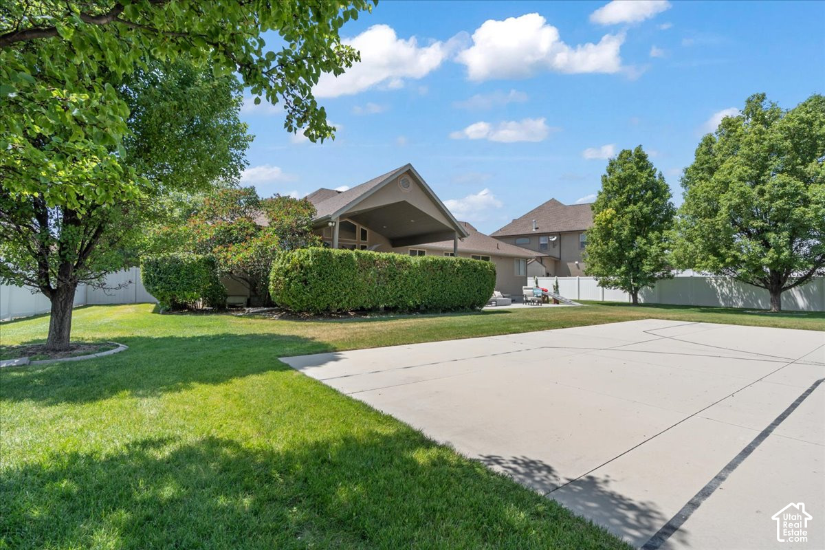 main property photo 51