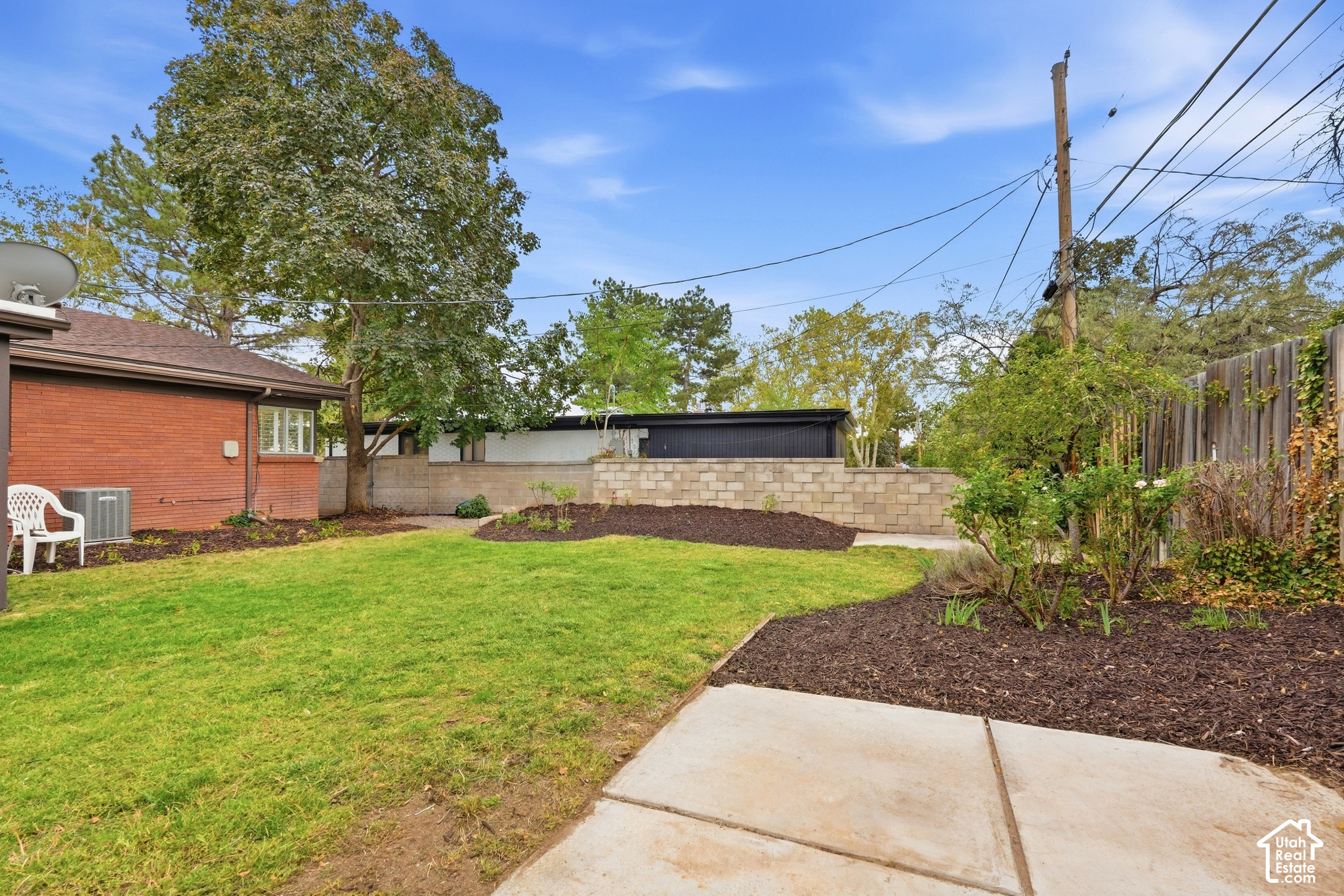 main property photo 45