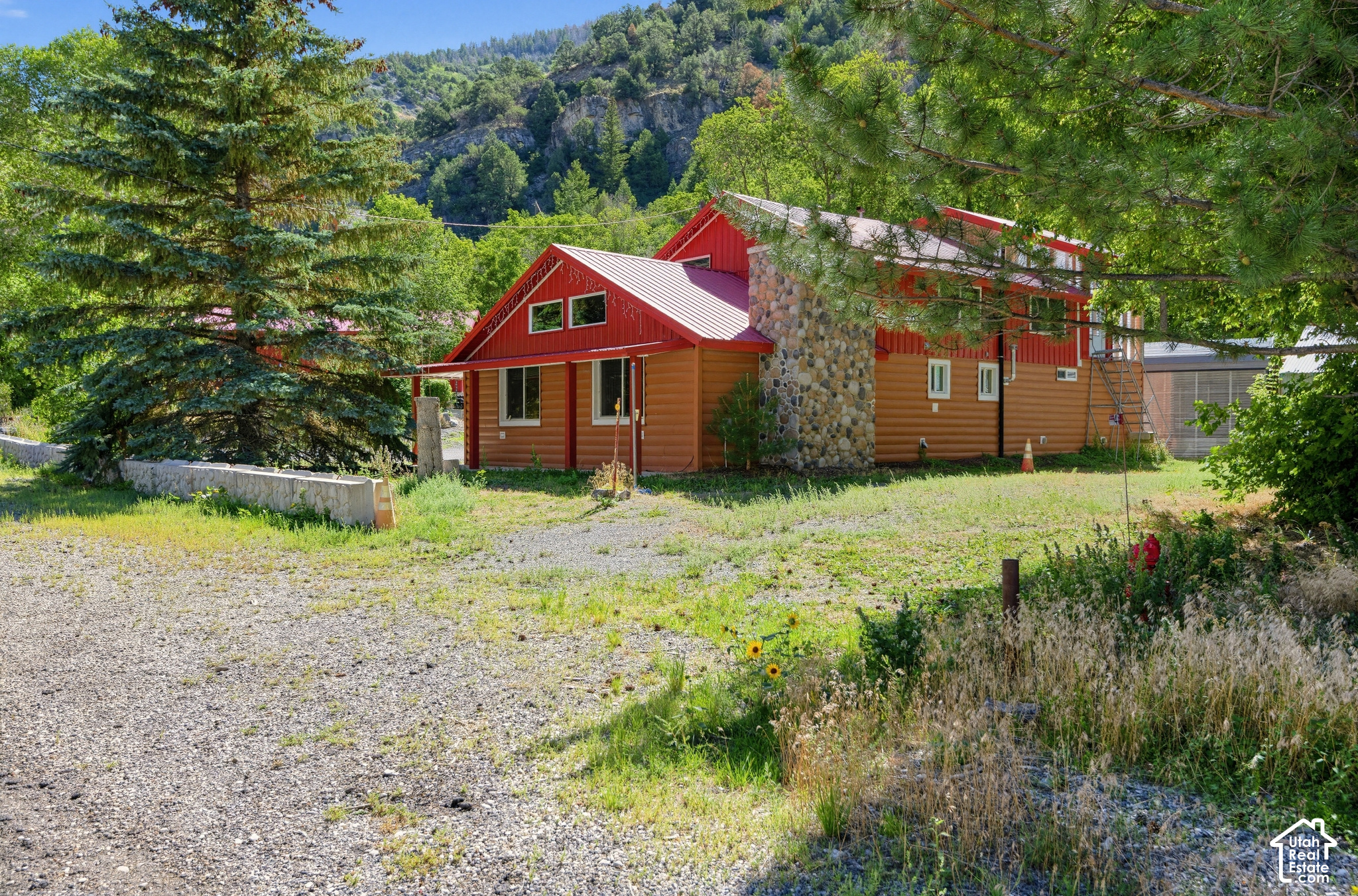 main property photo 2