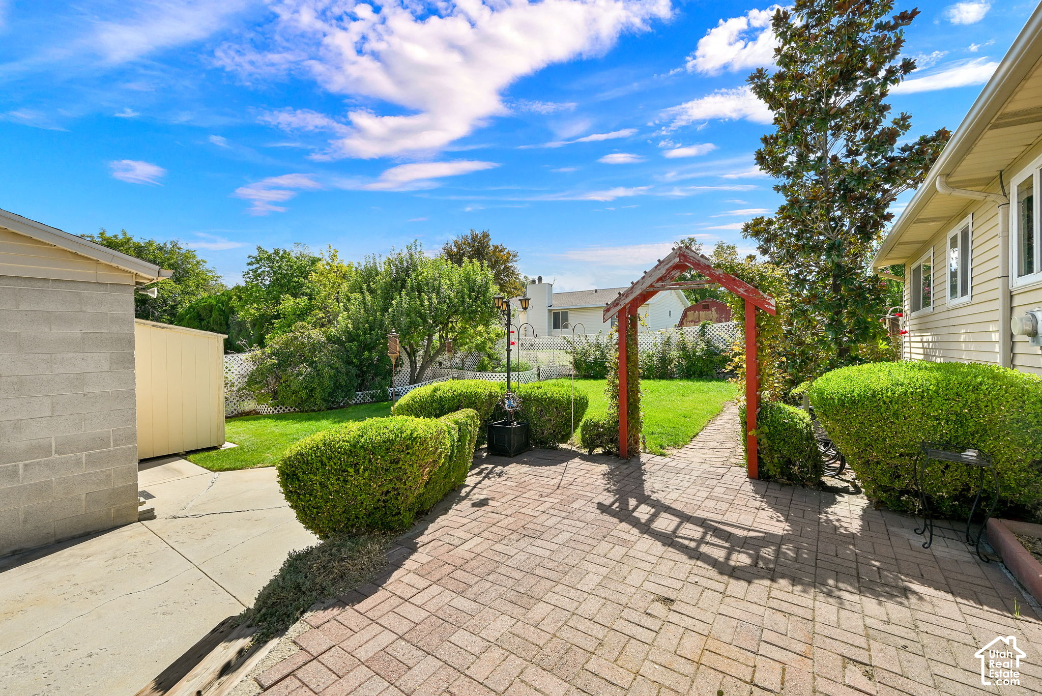 main property photo 24
