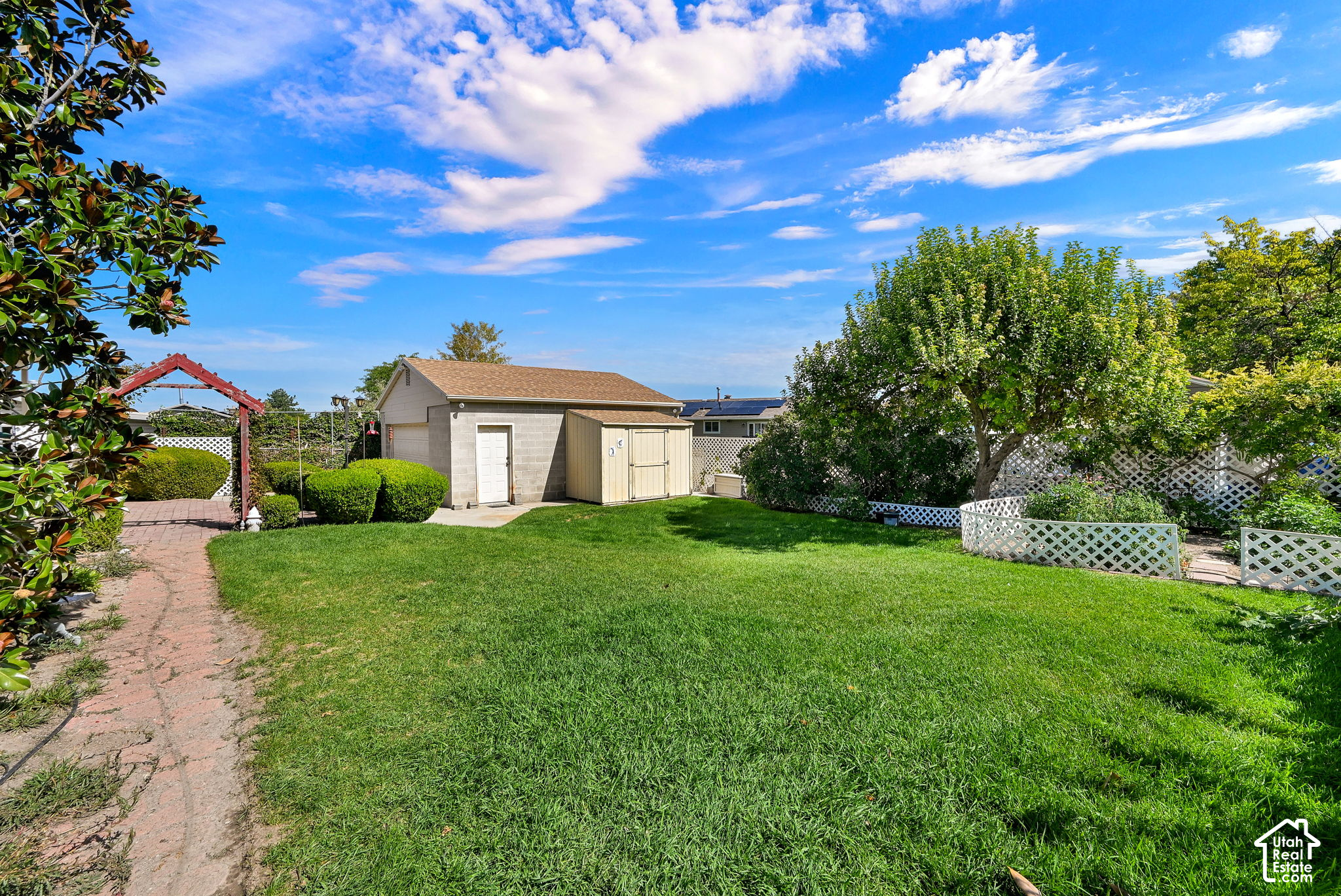main property photo 26