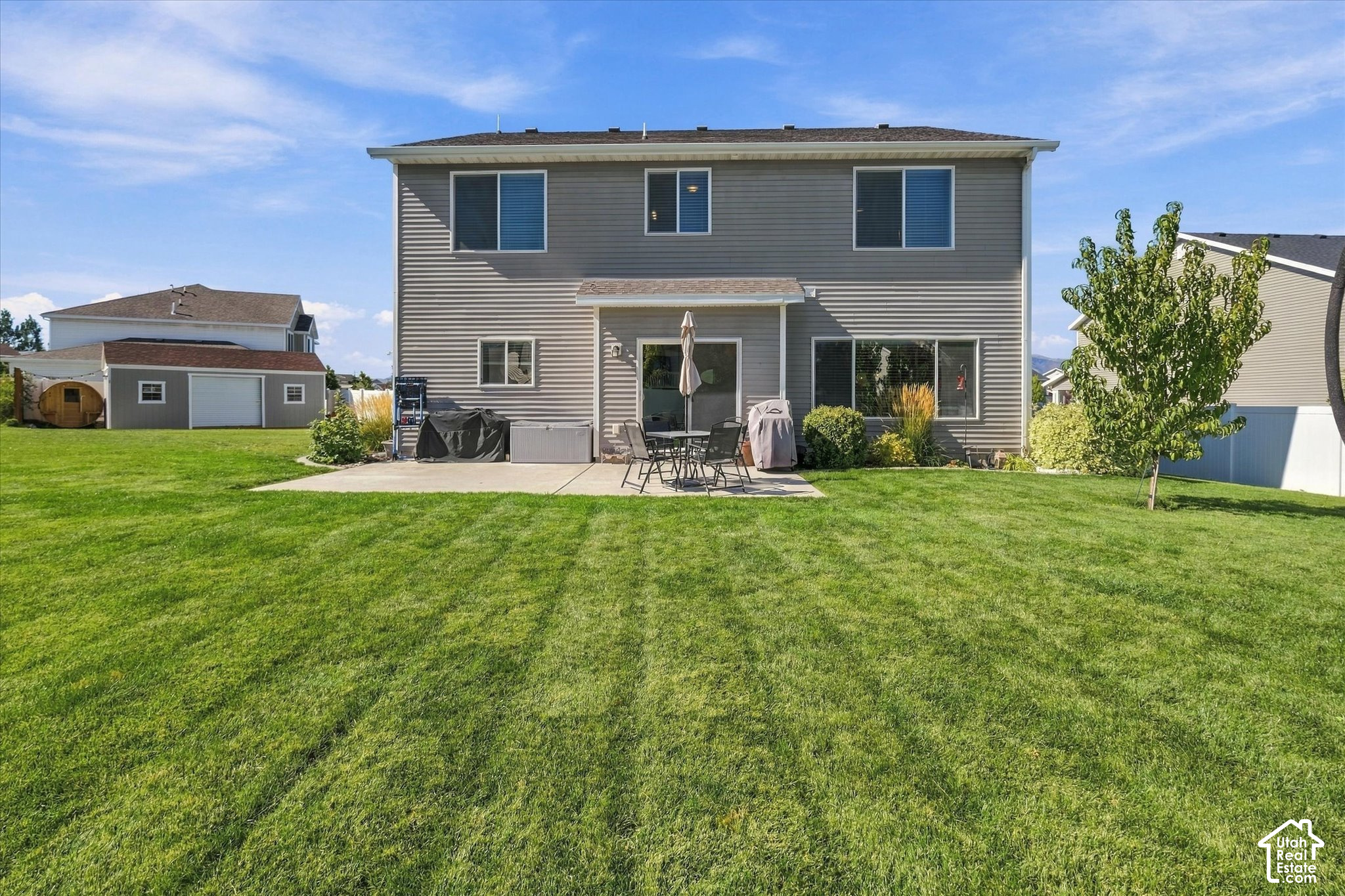 main property photo 40