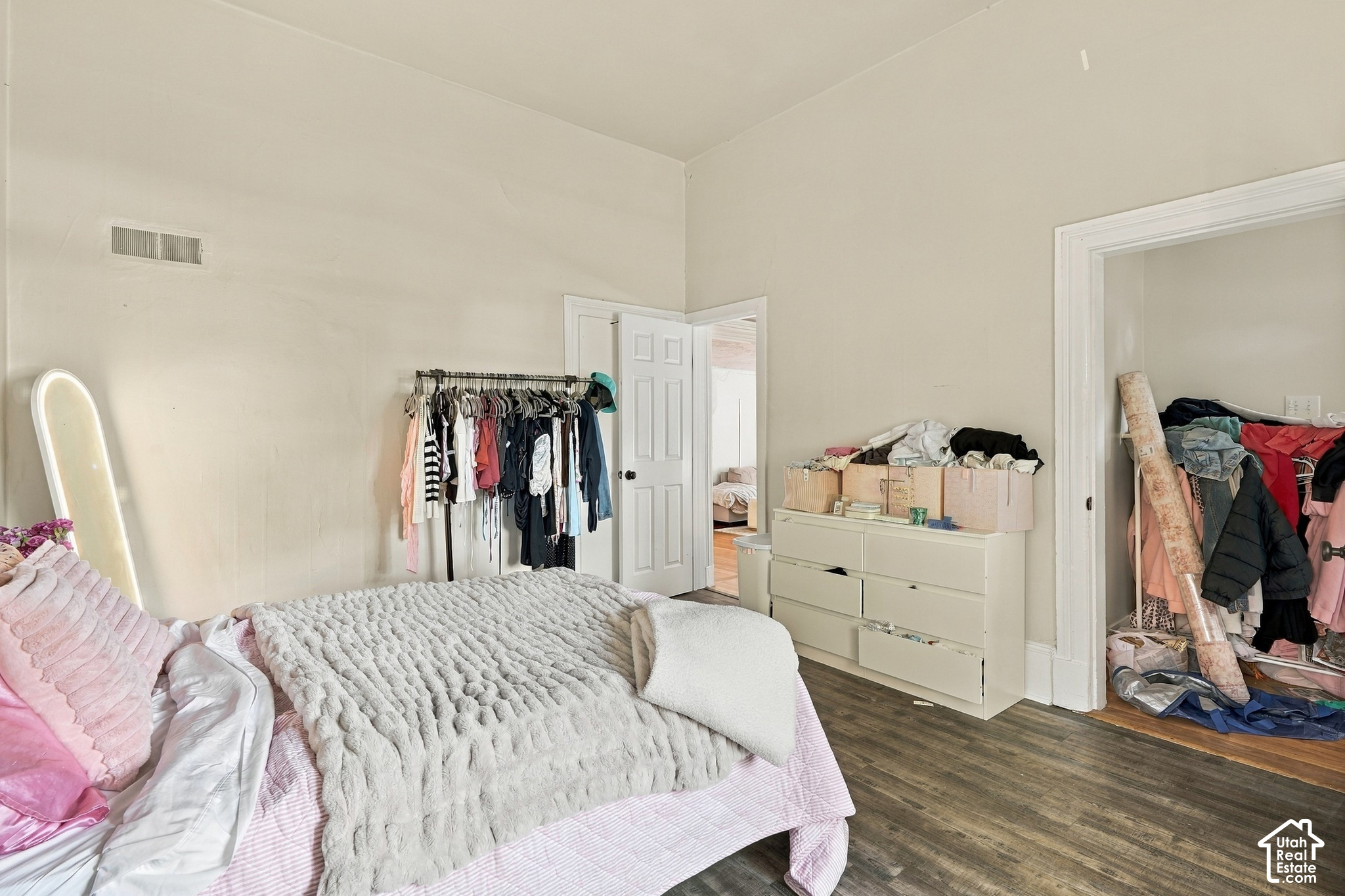 main property photo 60