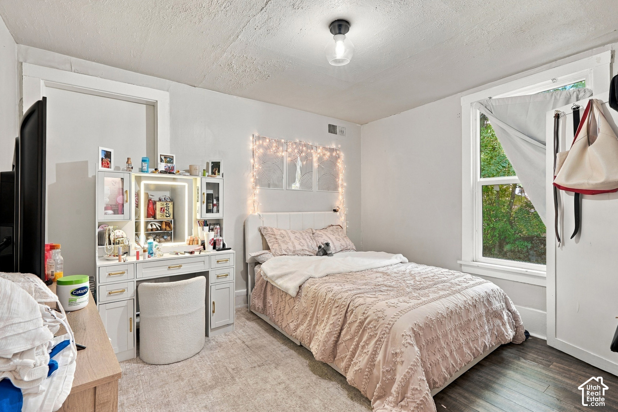 main property photo 61