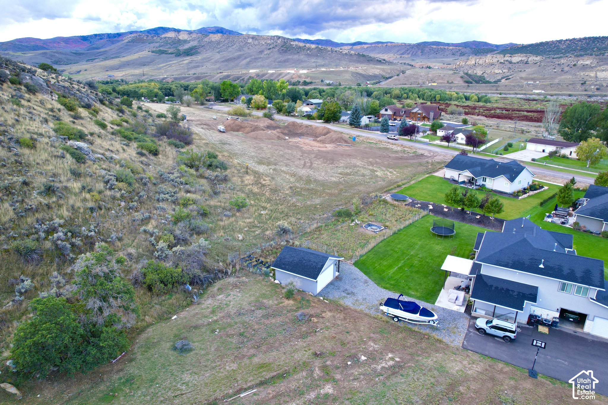 main property photo 5