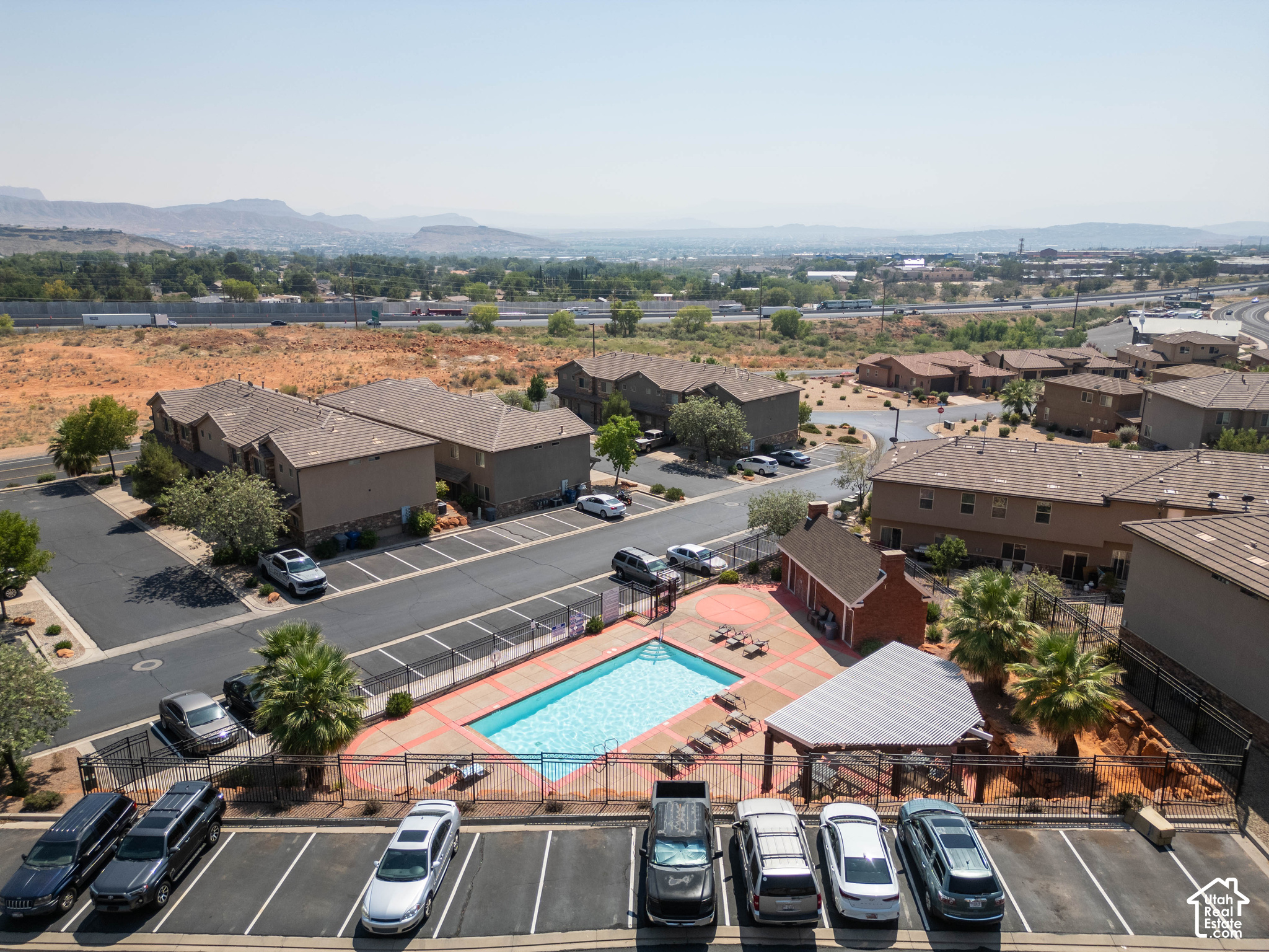 main property photo 32