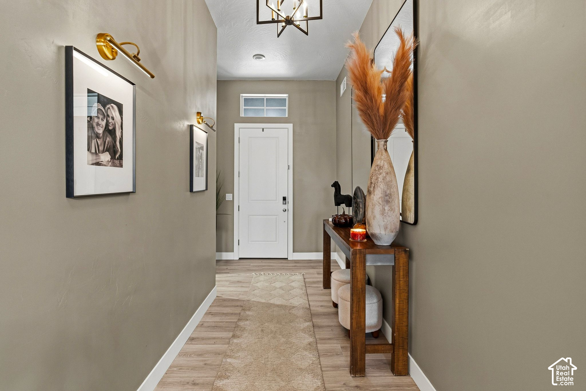 property viewer photo 3