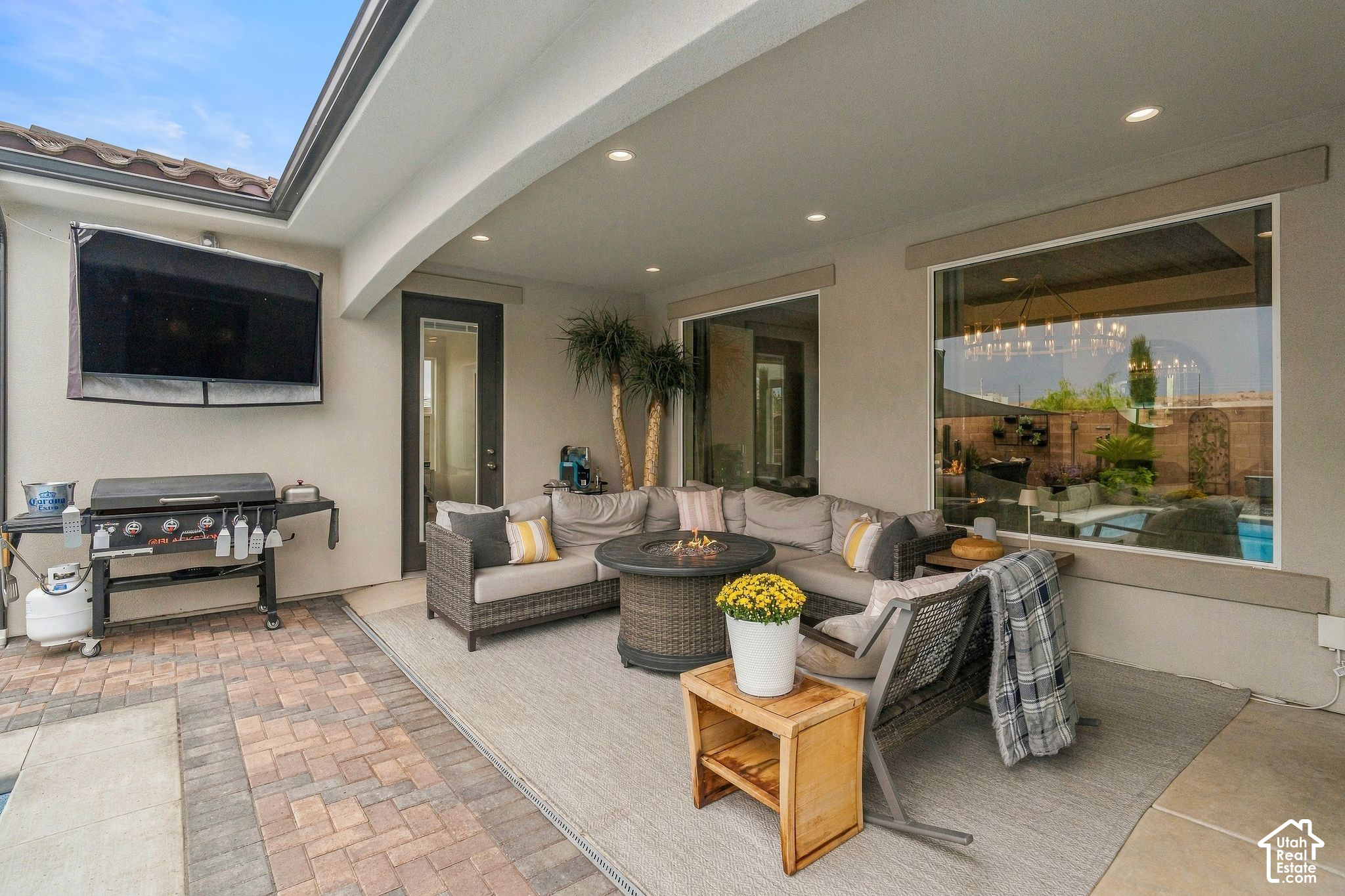 property viewer photo 36