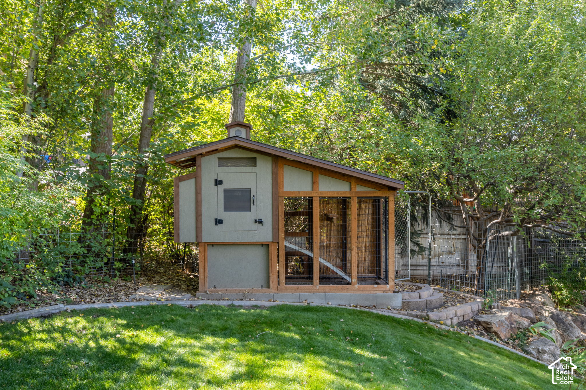 main property photo 42