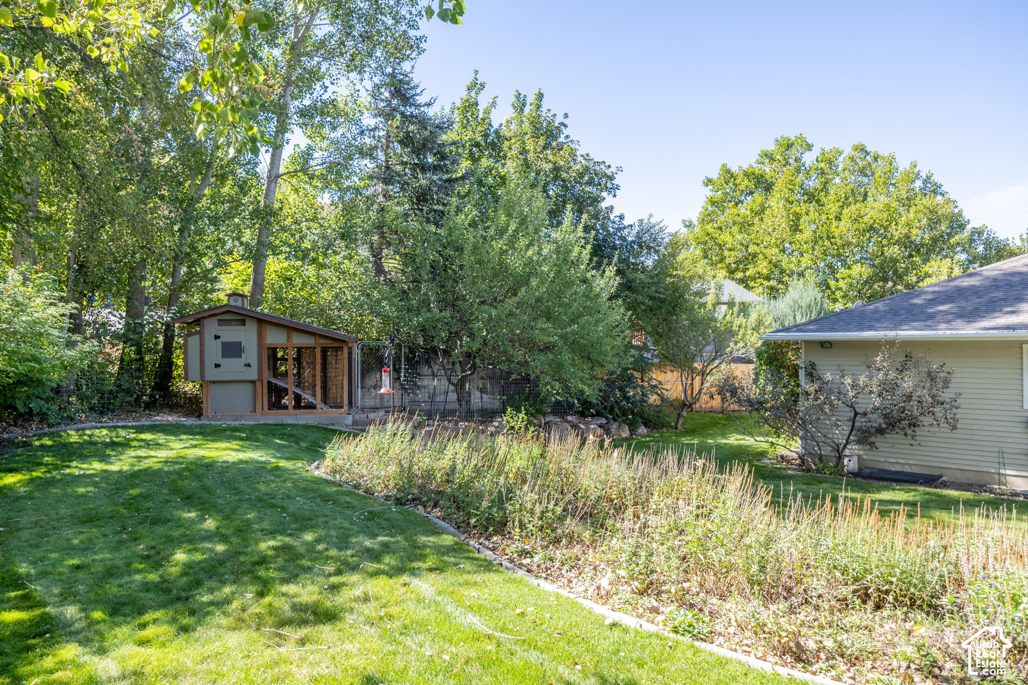 main property photo 47