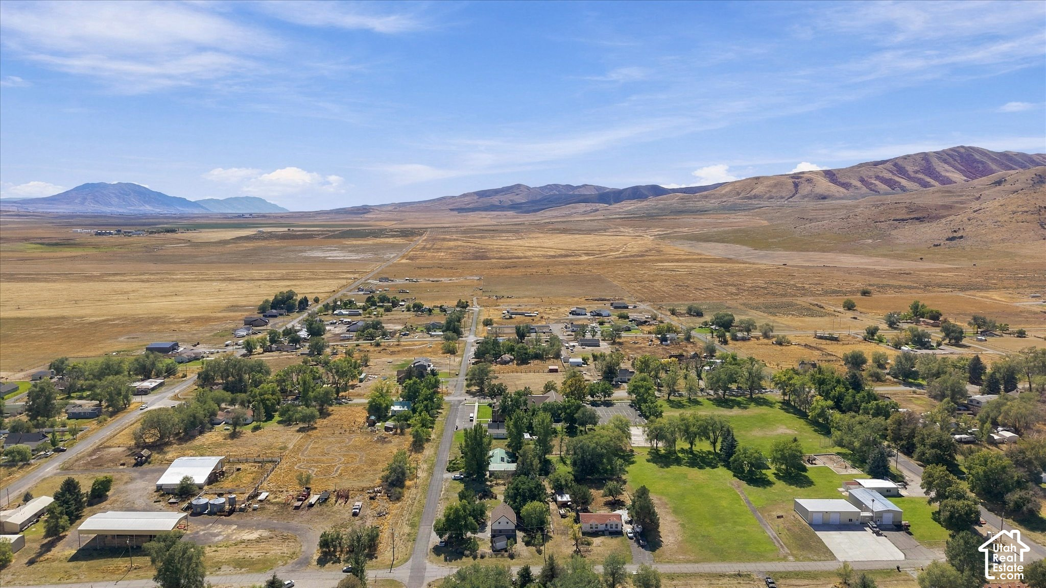 main property photo 37