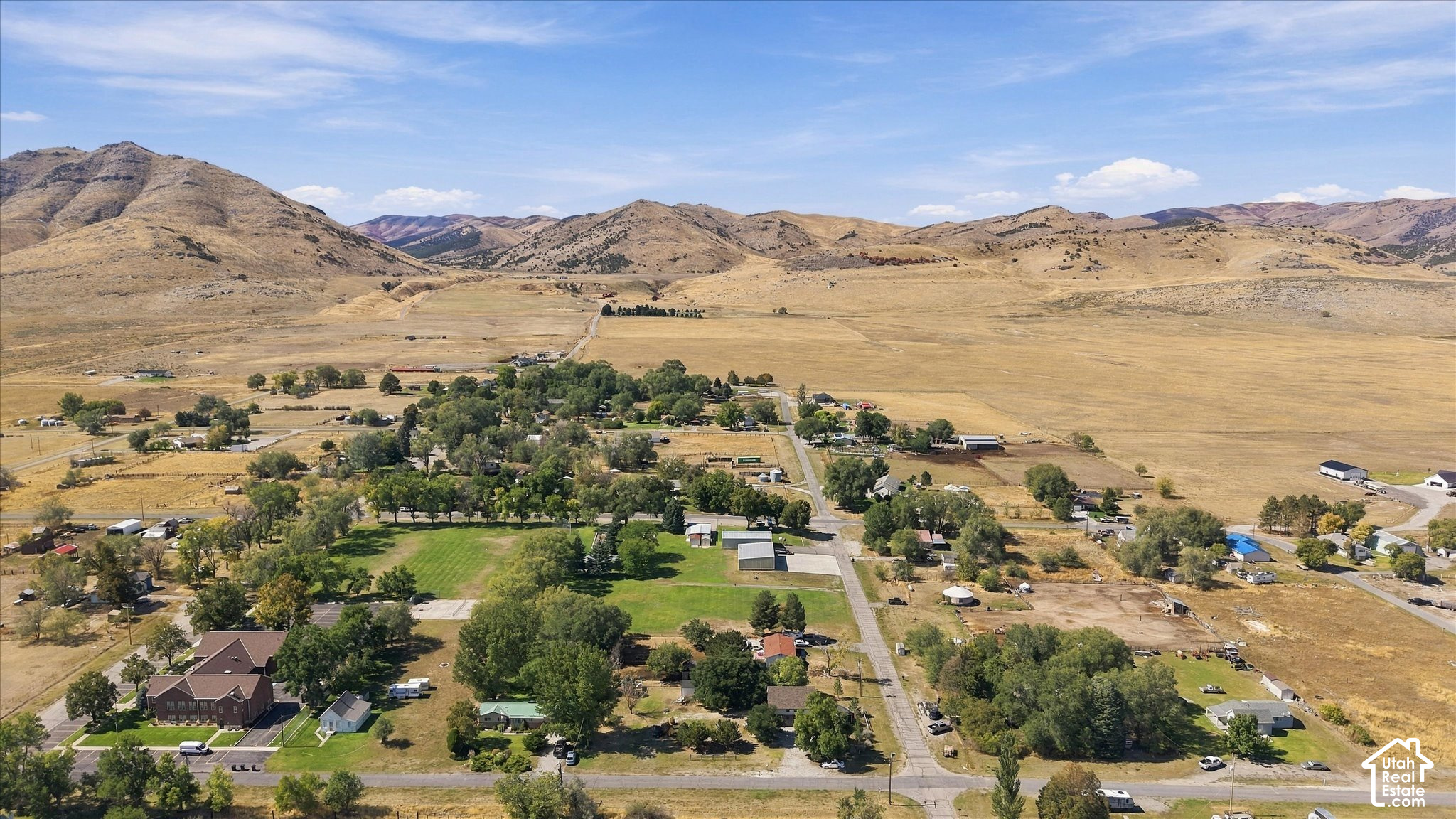 main property photo 40